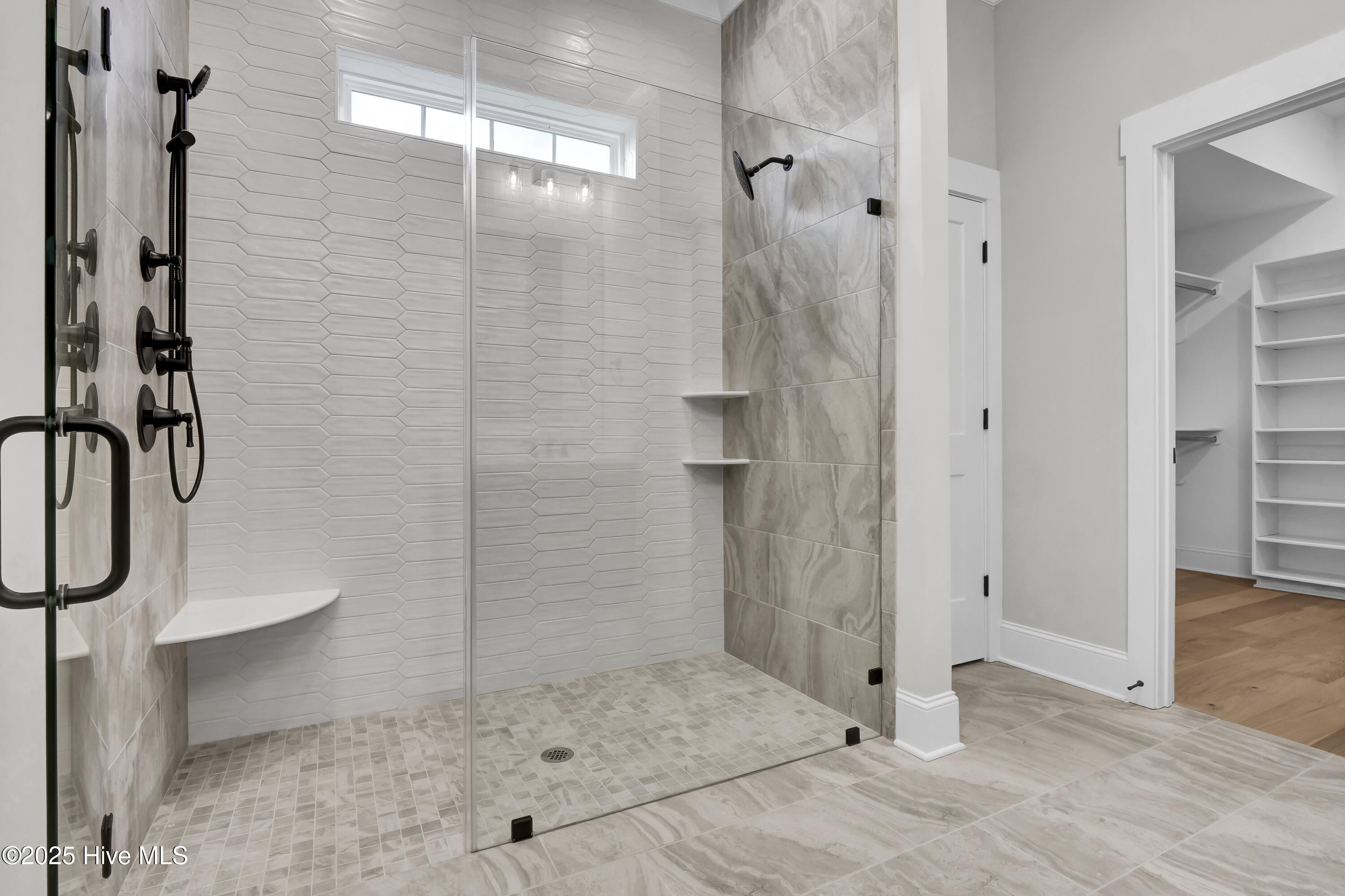 636 Waterstone Drive Property Photo 18