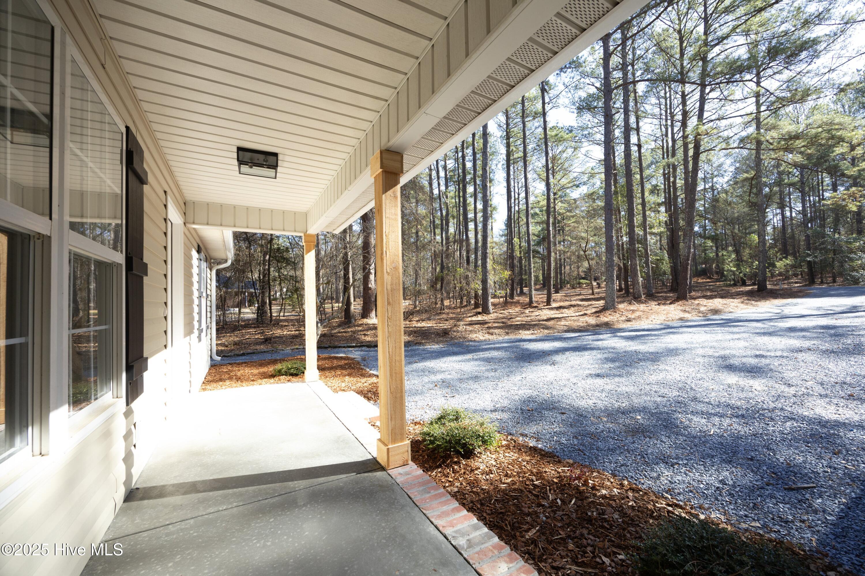 144 Birdnest Court Property Photo 4