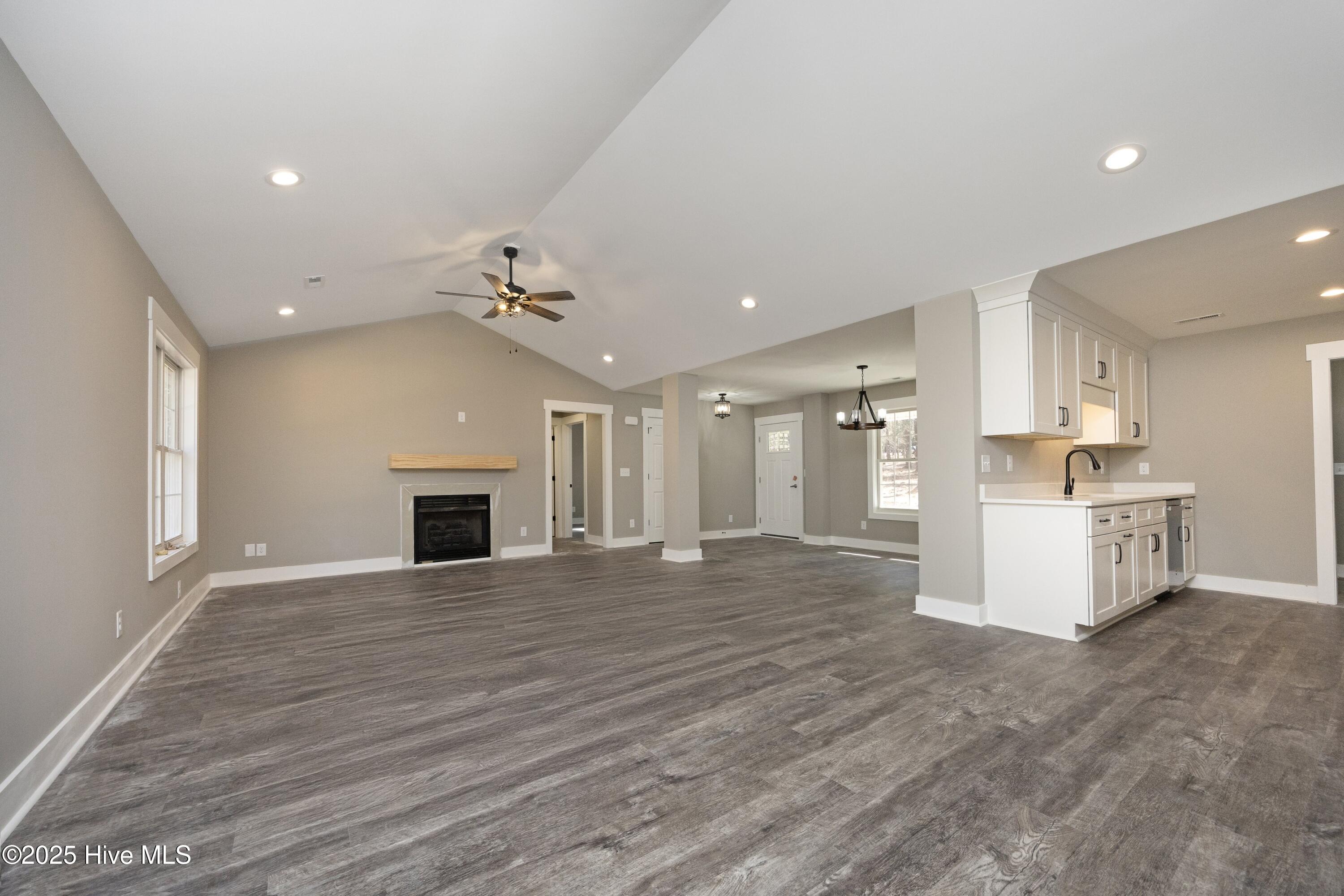 144 Birdnest Court Property Photo 6