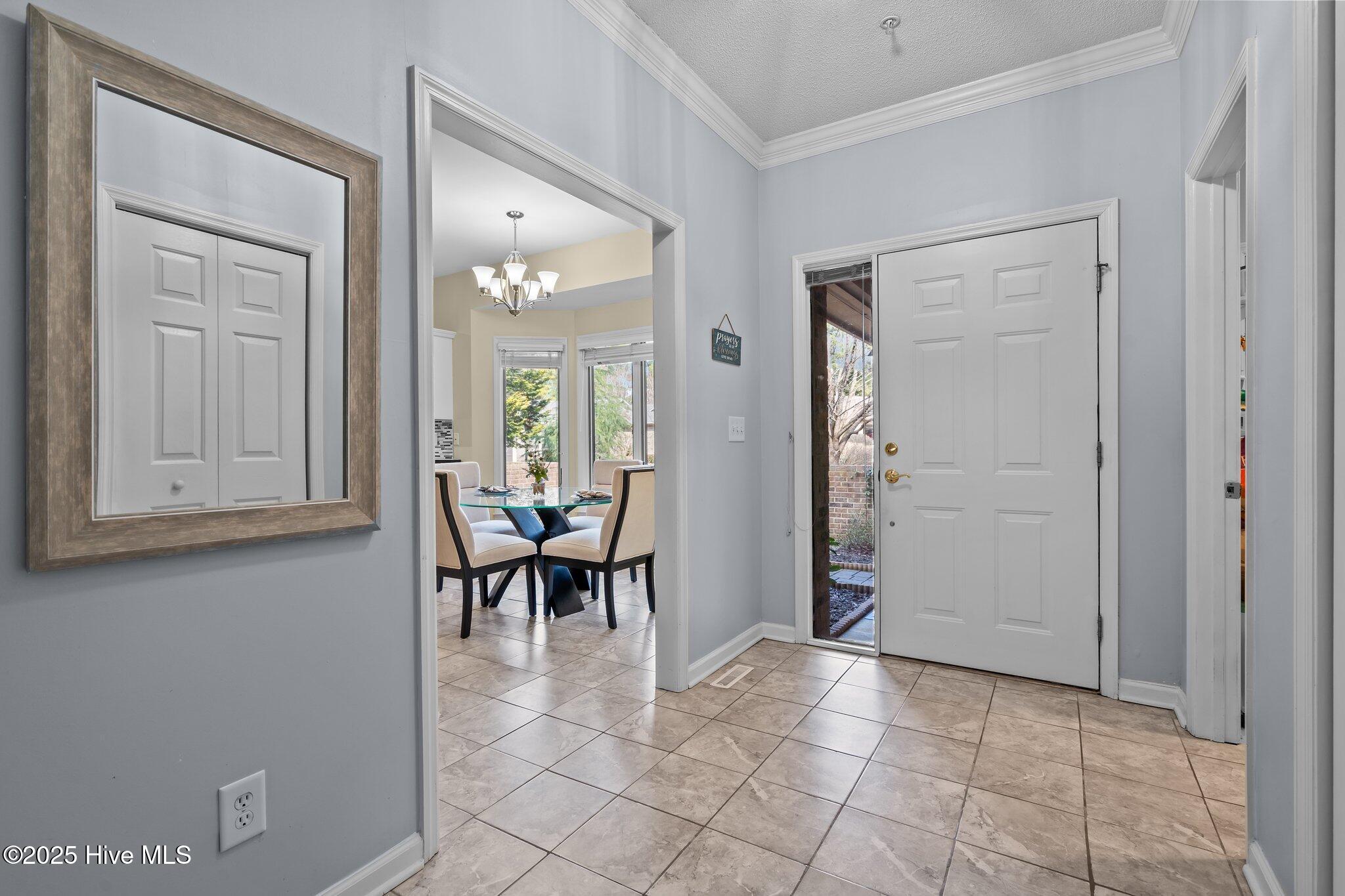 370 Fairway Court Property Photo 9