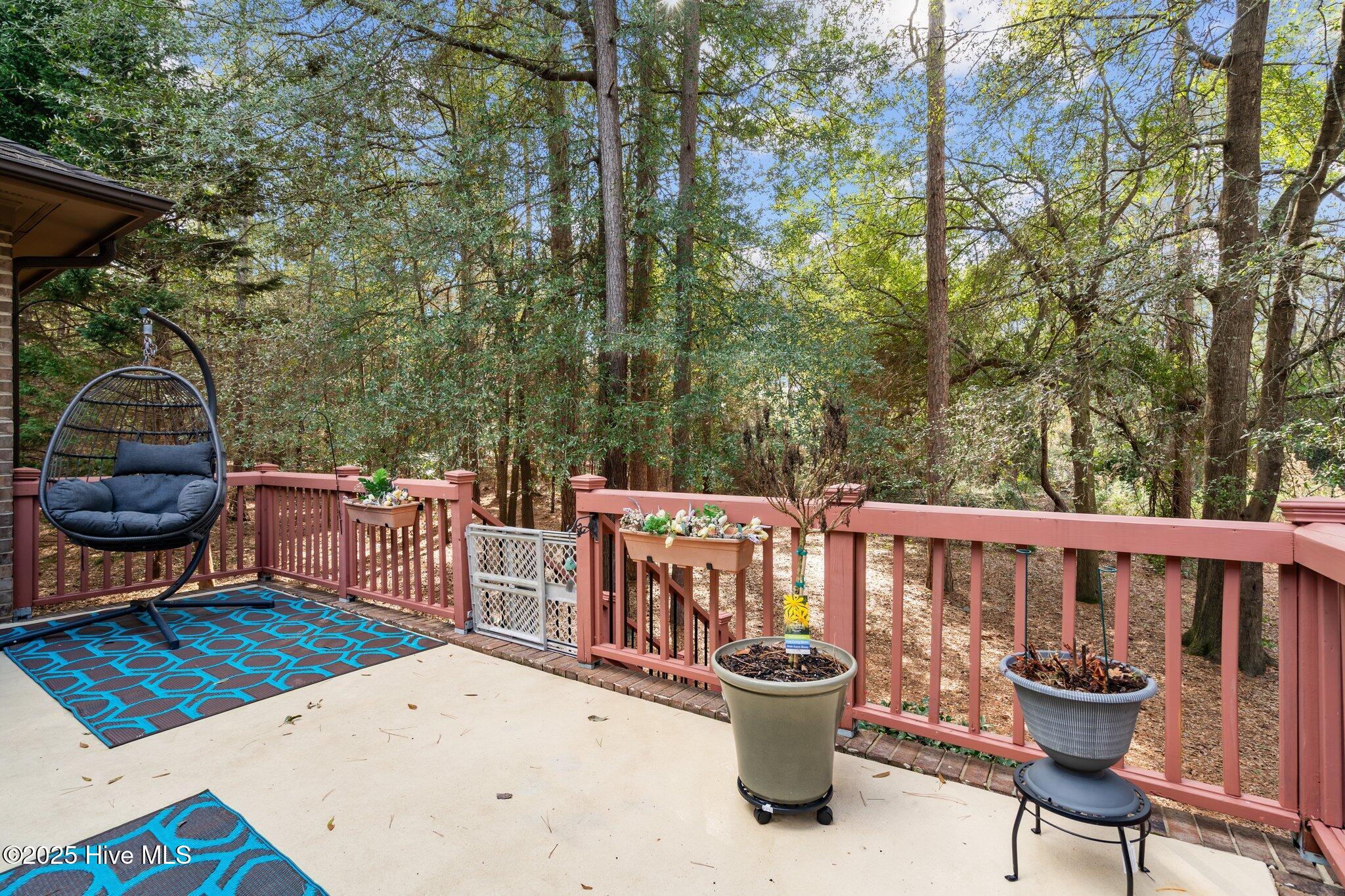 370 Fairway Court Property Photo 38