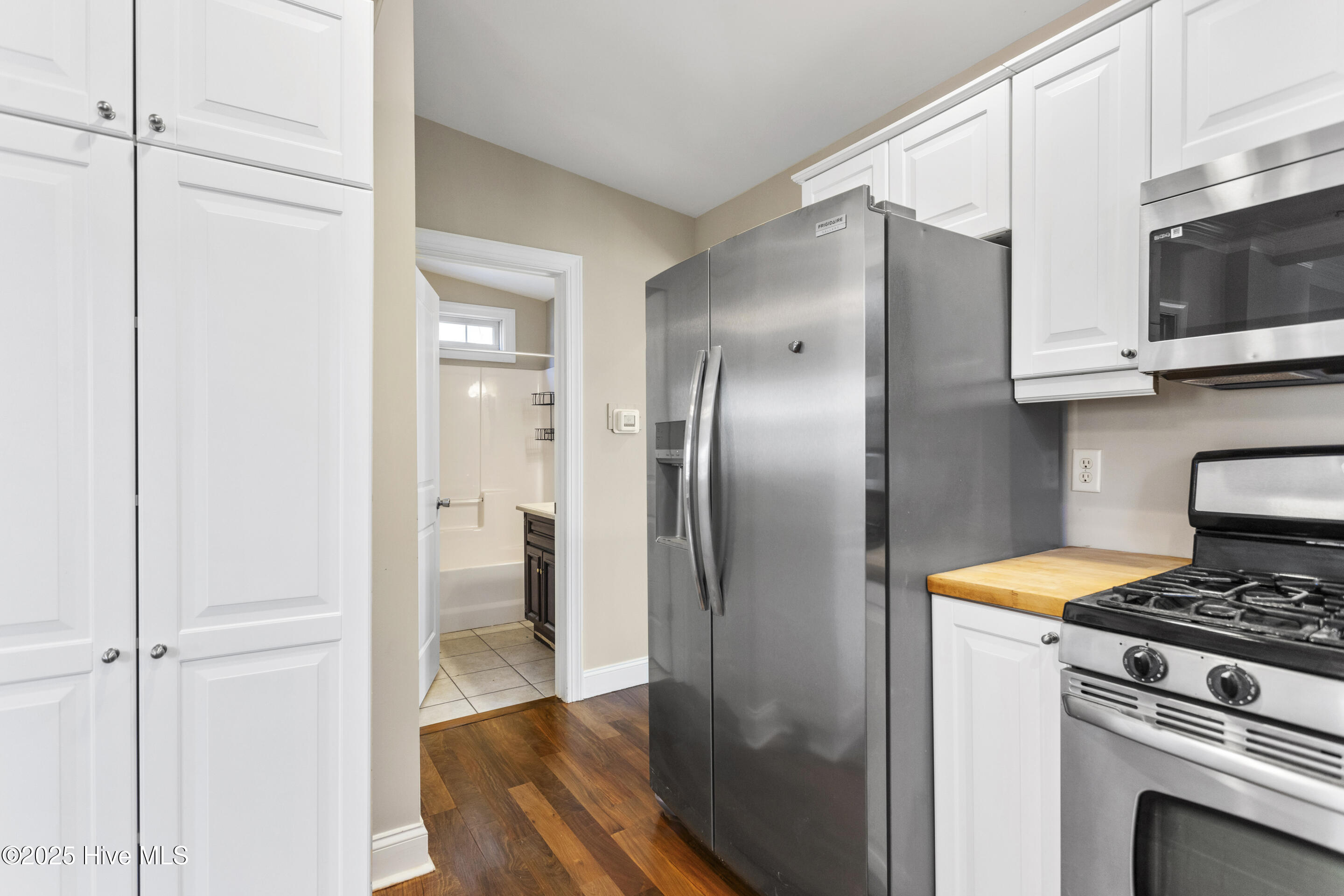 714 Ann Street Property Photo 14