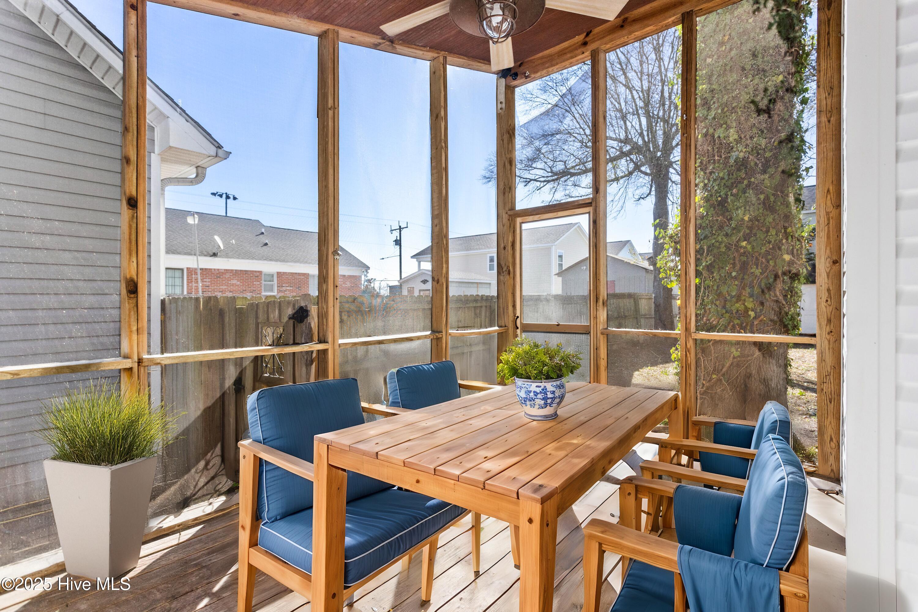 714 Ann Street Property Photo 21