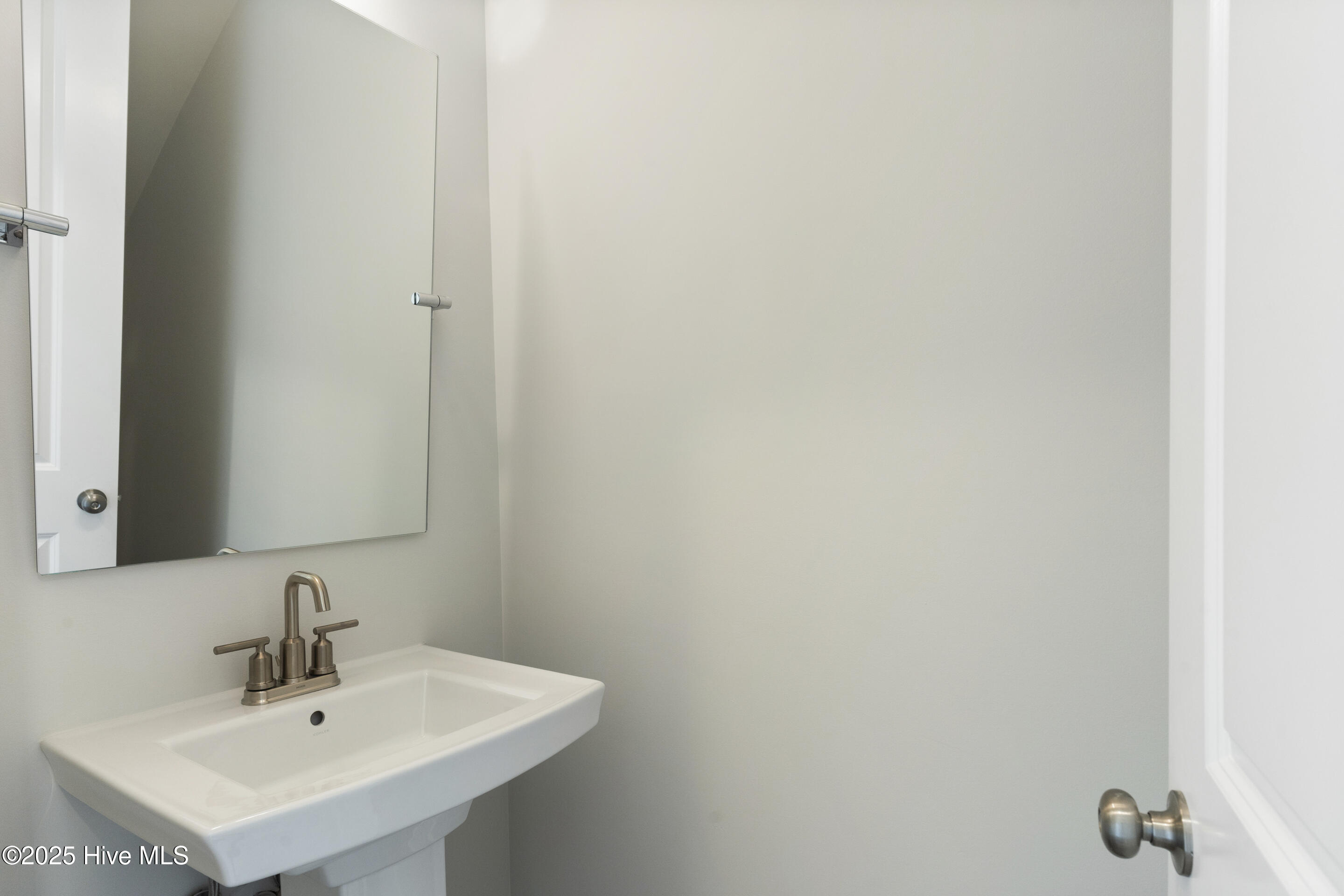 1037 Tidal Lane 6a Property Photo 11