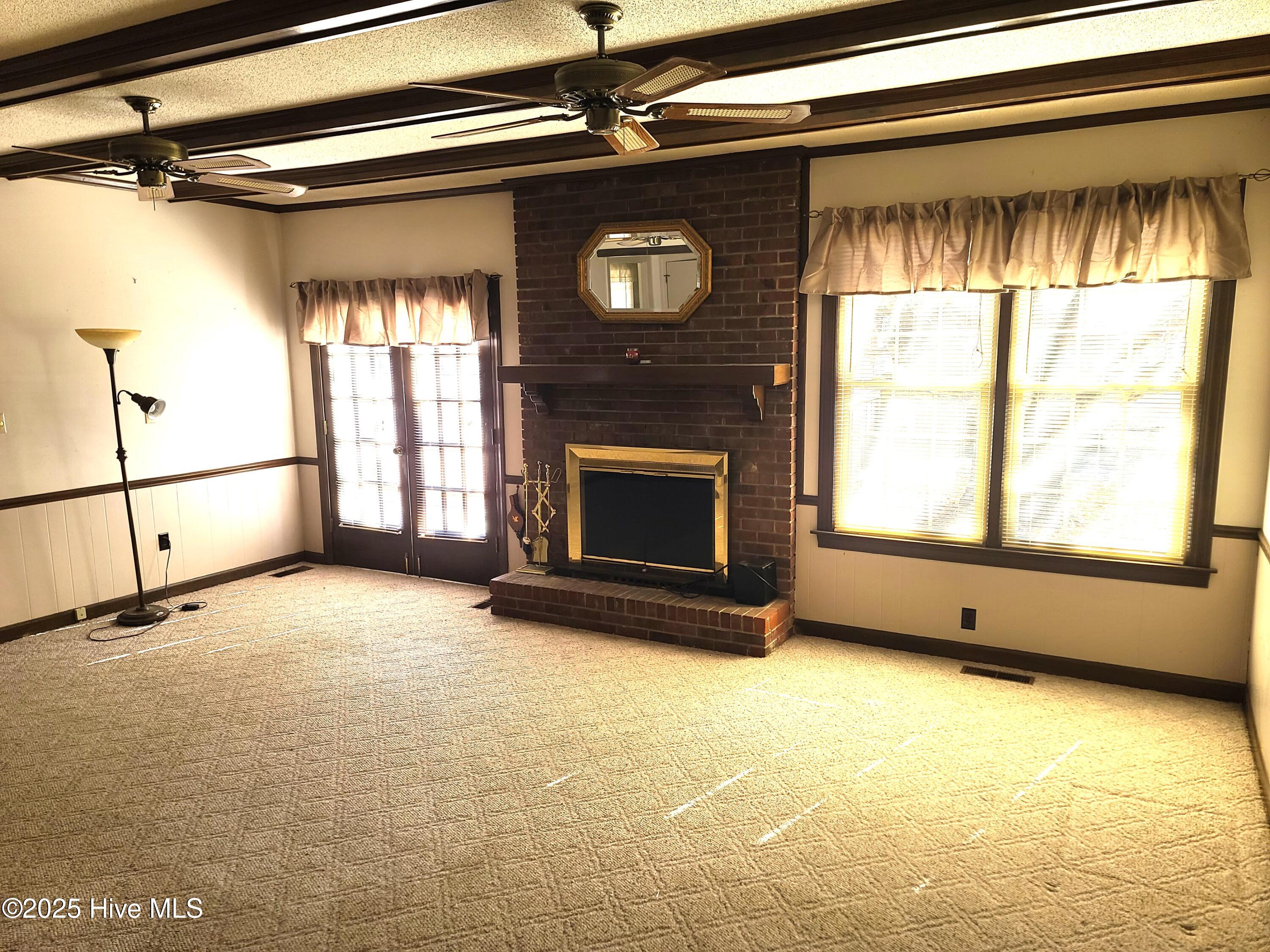 2011 Country Squire Road Property Photo 9