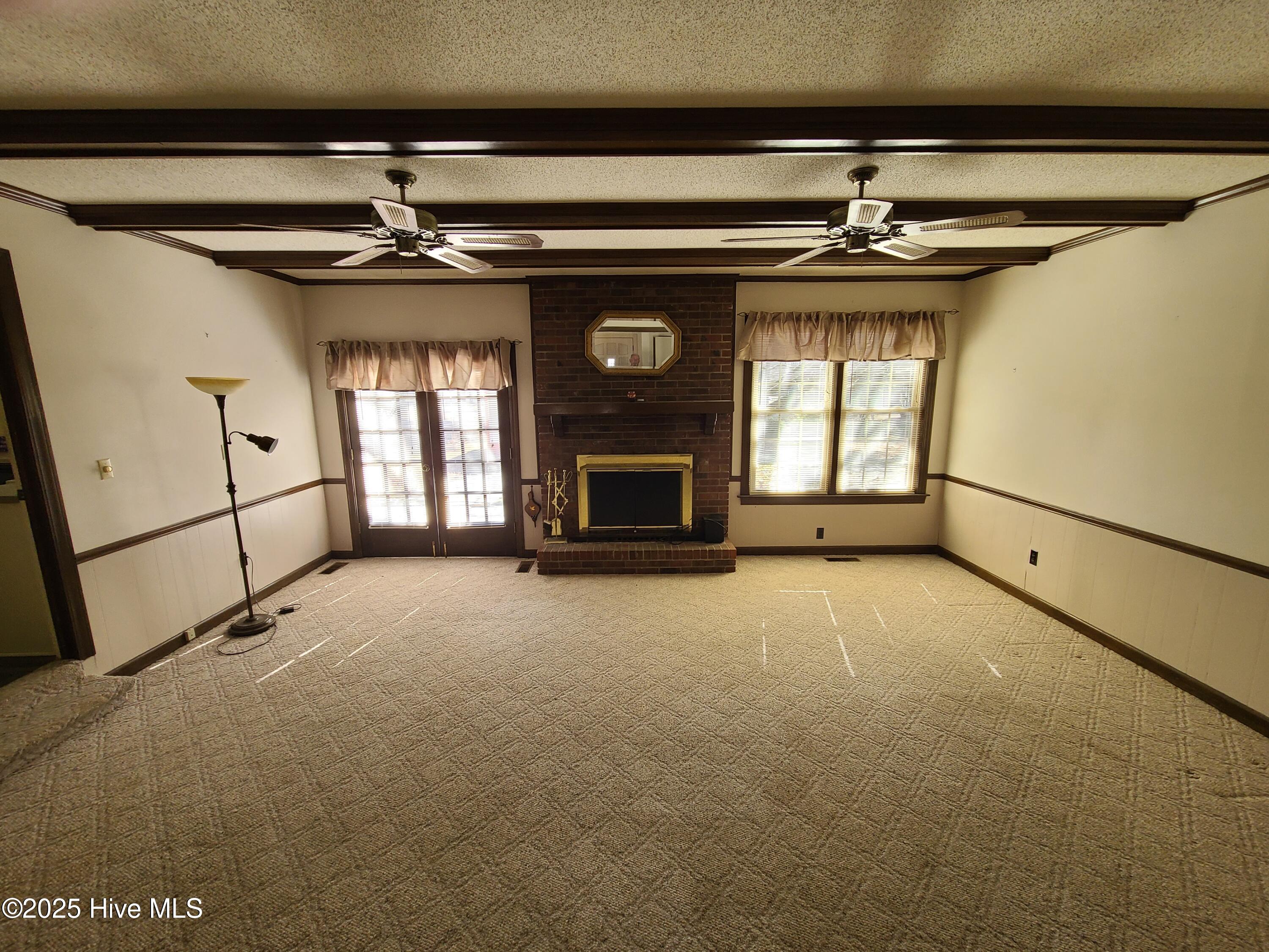 2011 Country Squire Road Property Photo 10