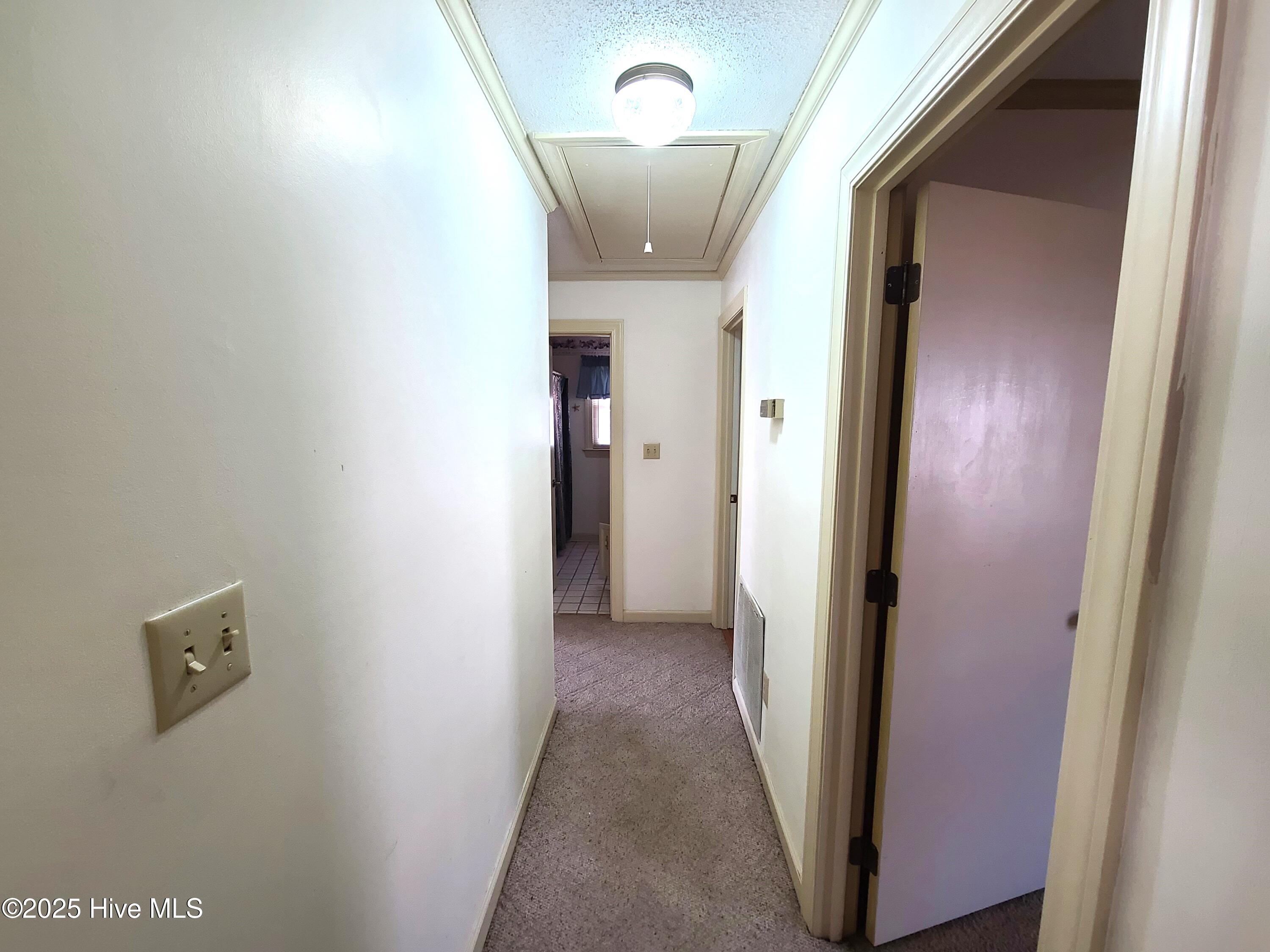 2011 Country Squire Road Property Photo 16