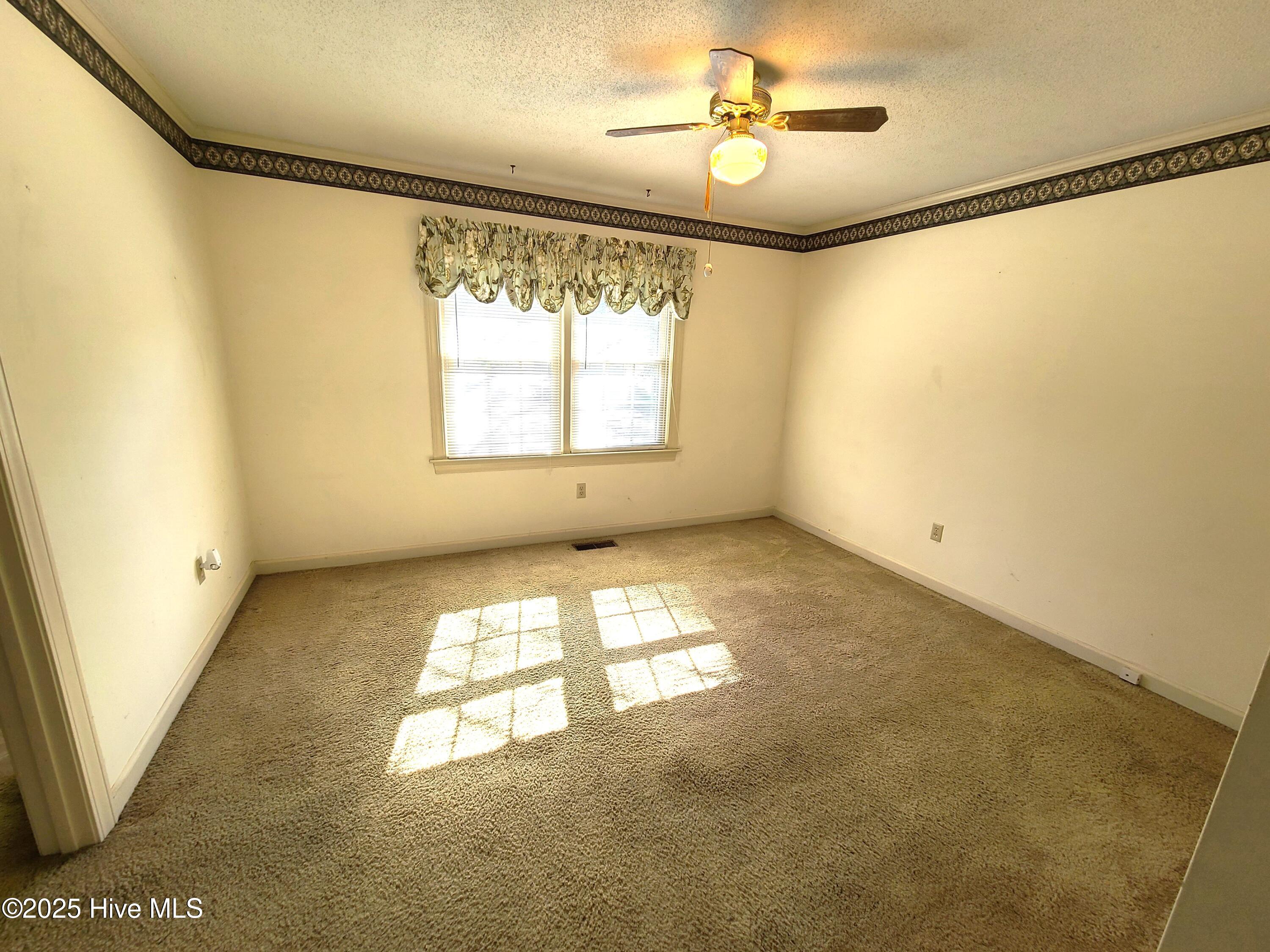 2011 Country Squire Road Property Photo 17