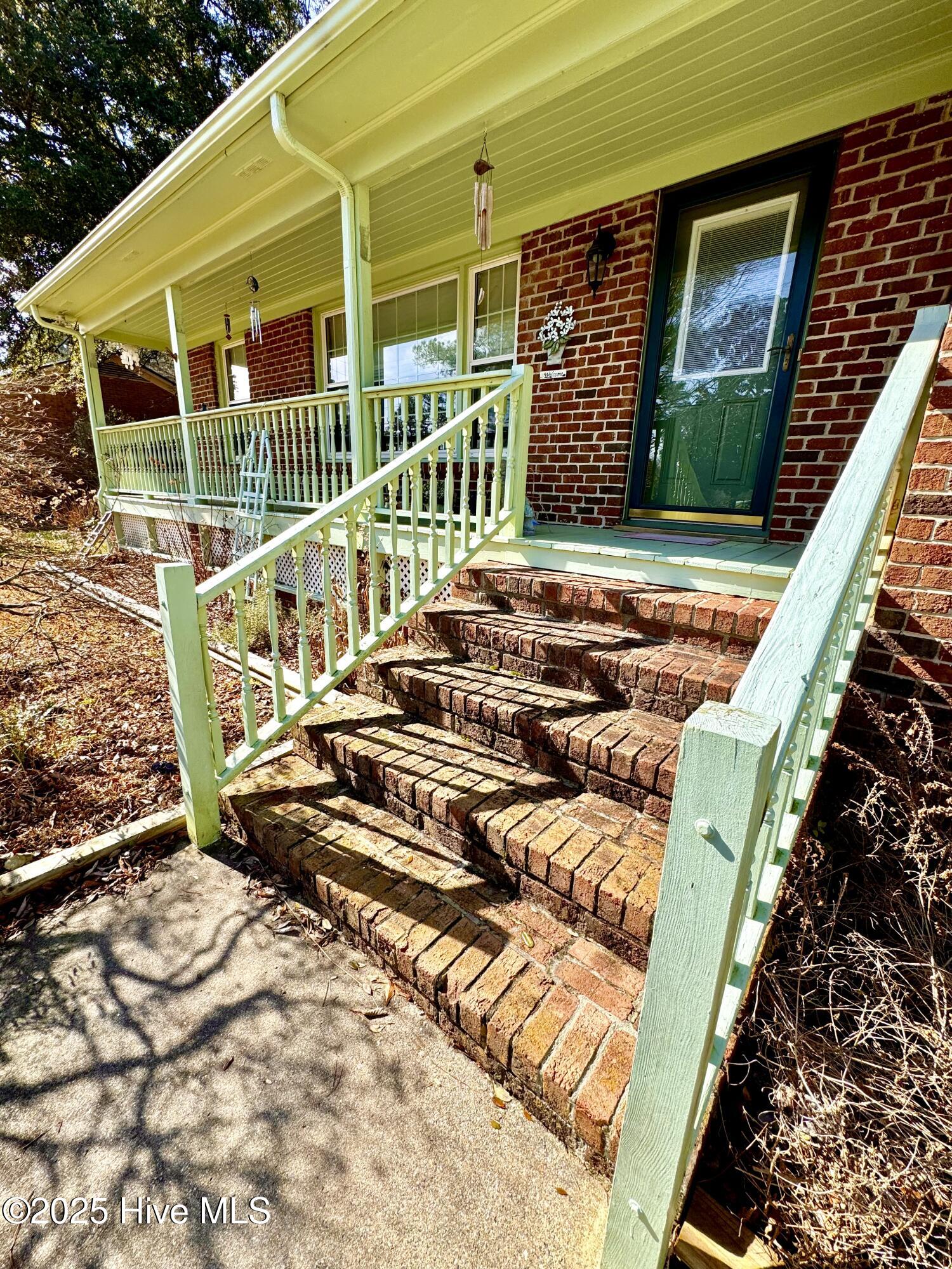 2702 Hodges Road Property Photo 3