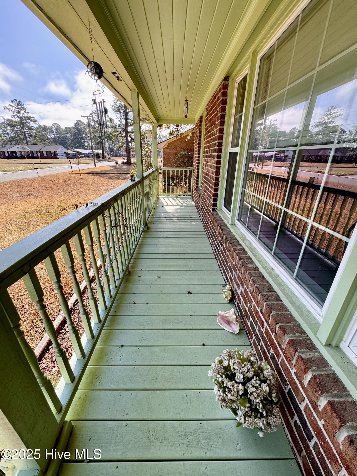 2702 Hodges Road Property Photo 5