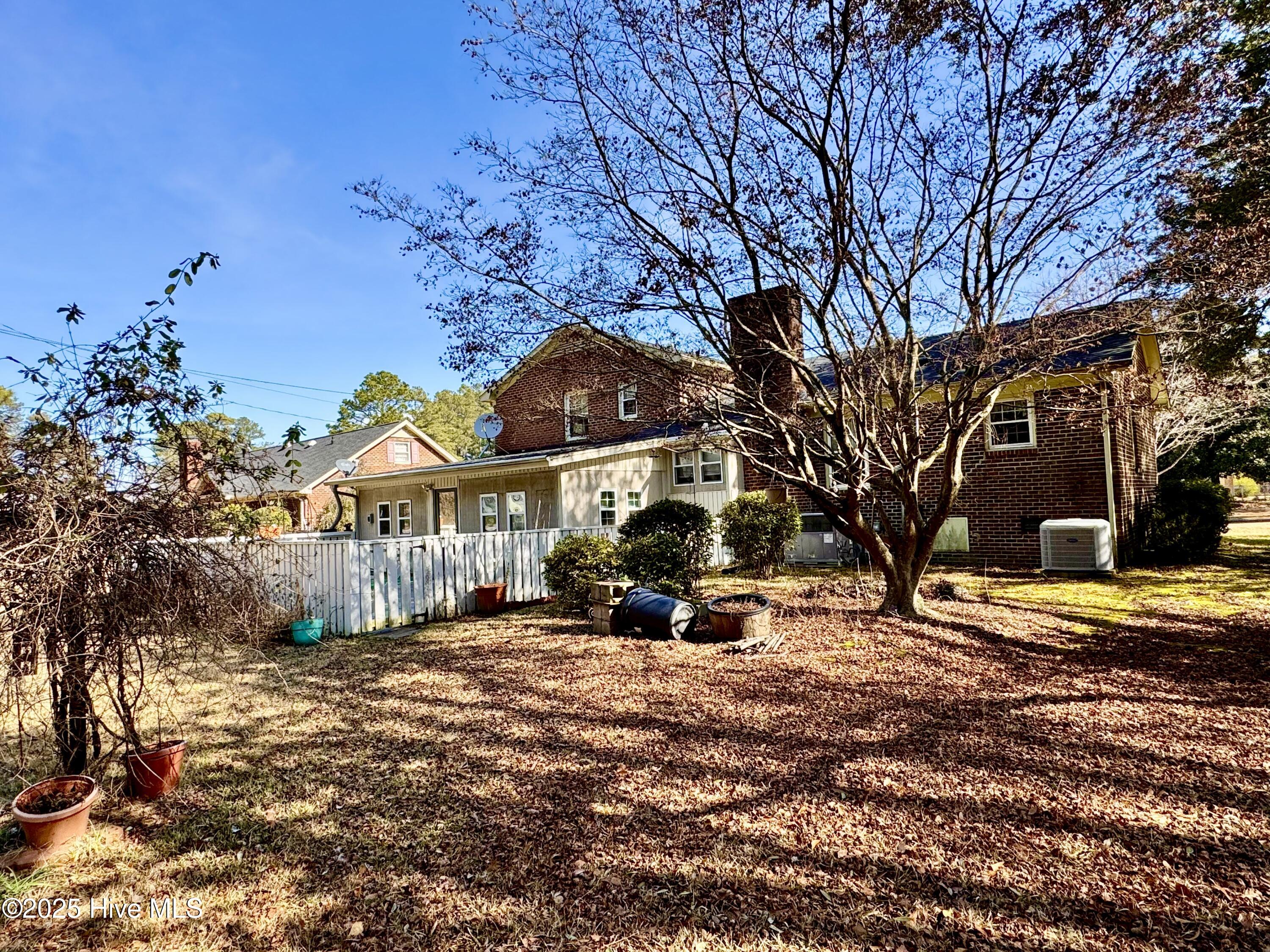 2702 Hodges Road Property Photo 9