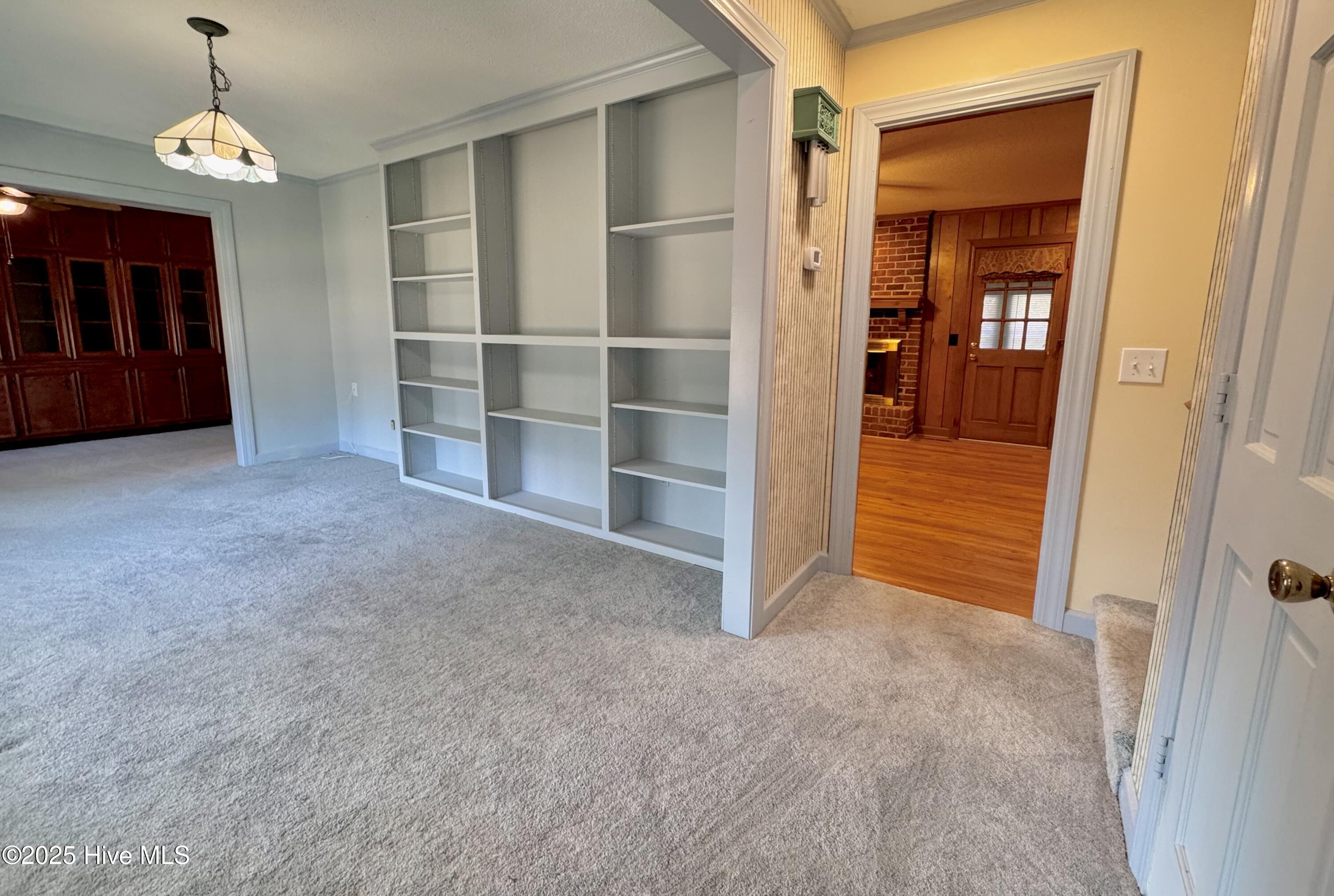 2702 Hodges Road Property Photo 14