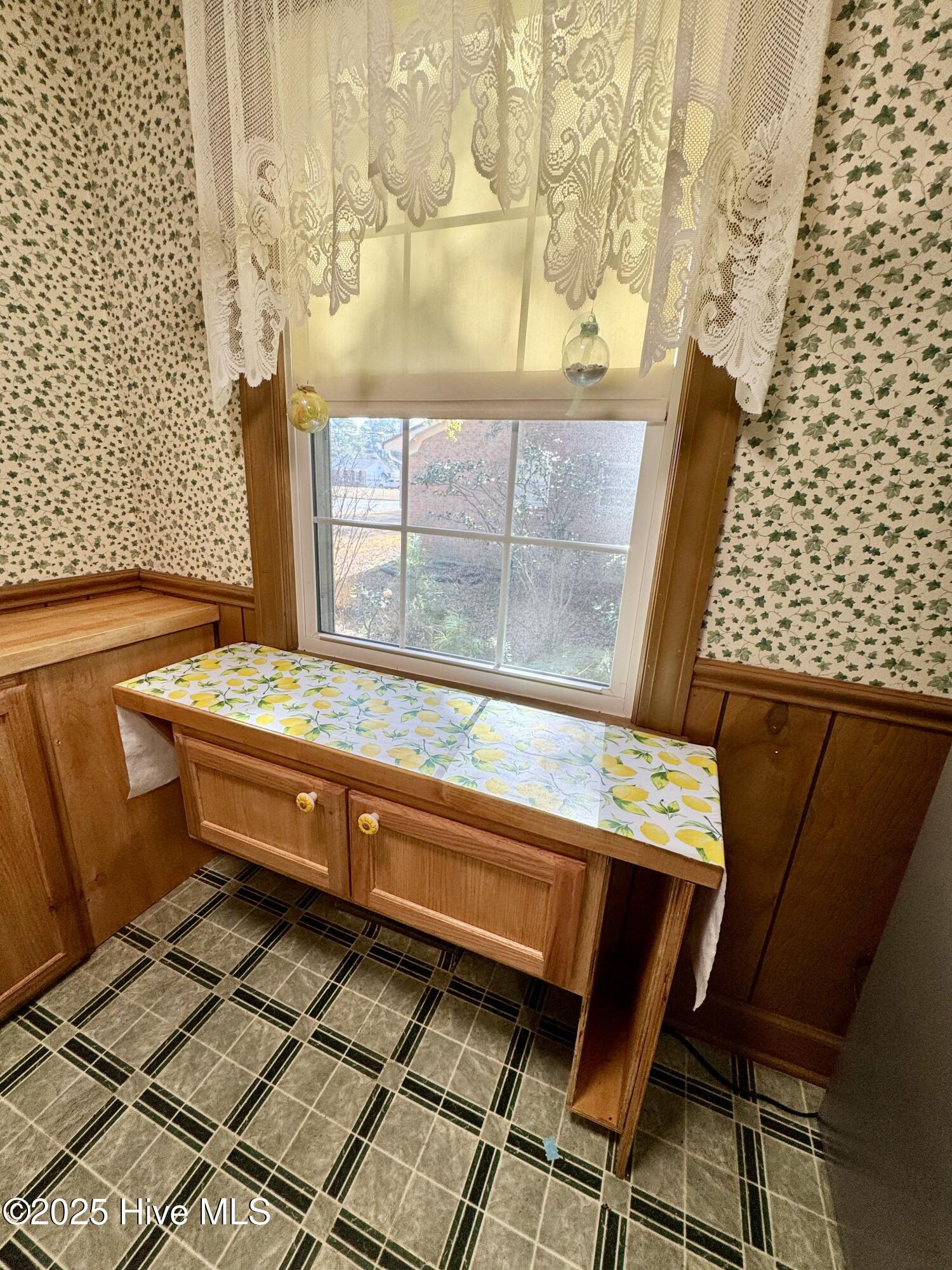 2702 Hodges Road Property Photo 32