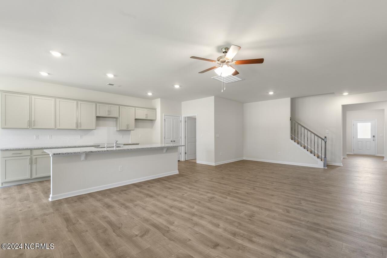 1120 Queensland Lane Property Photo 1