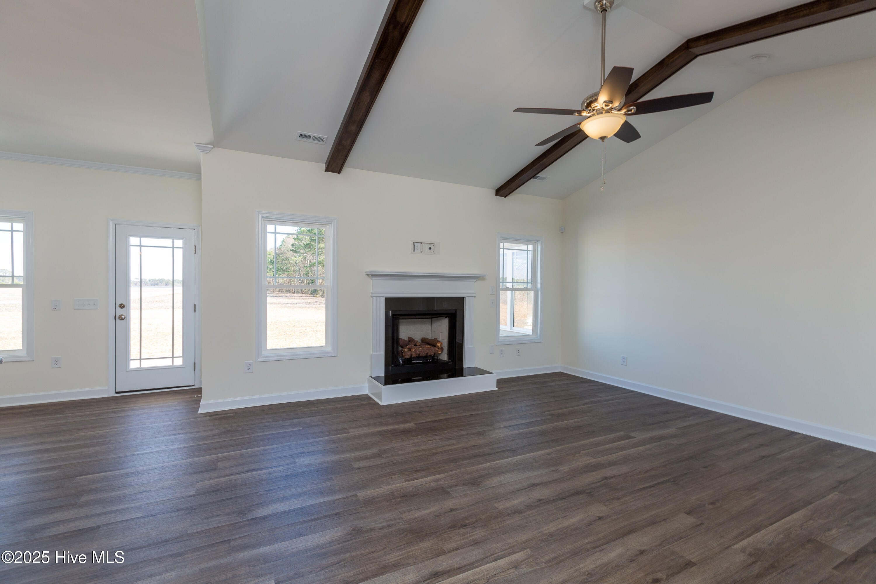 134 Cedar View Lane Property Photo 8