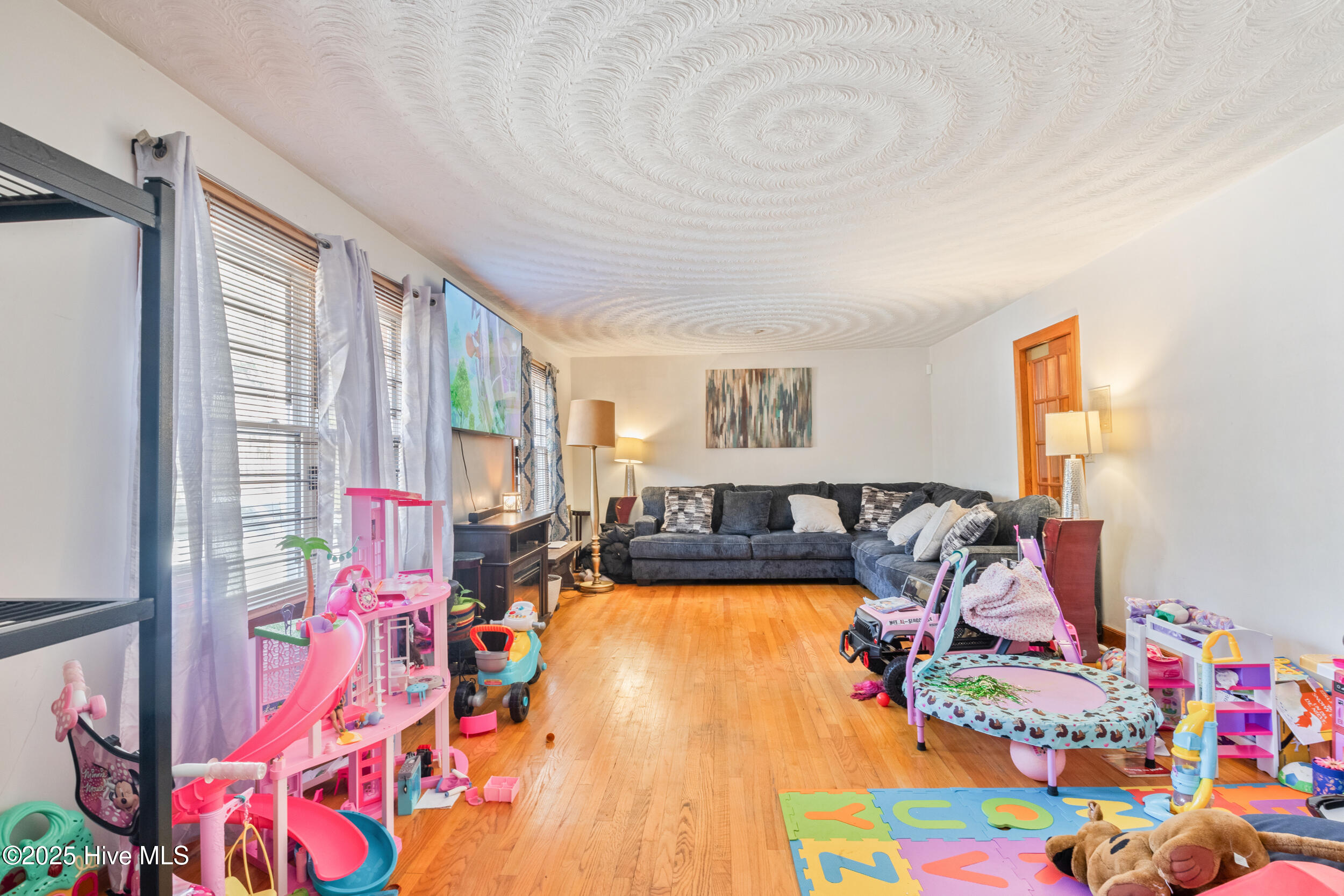 921 Us 13-17s Property Photo 14