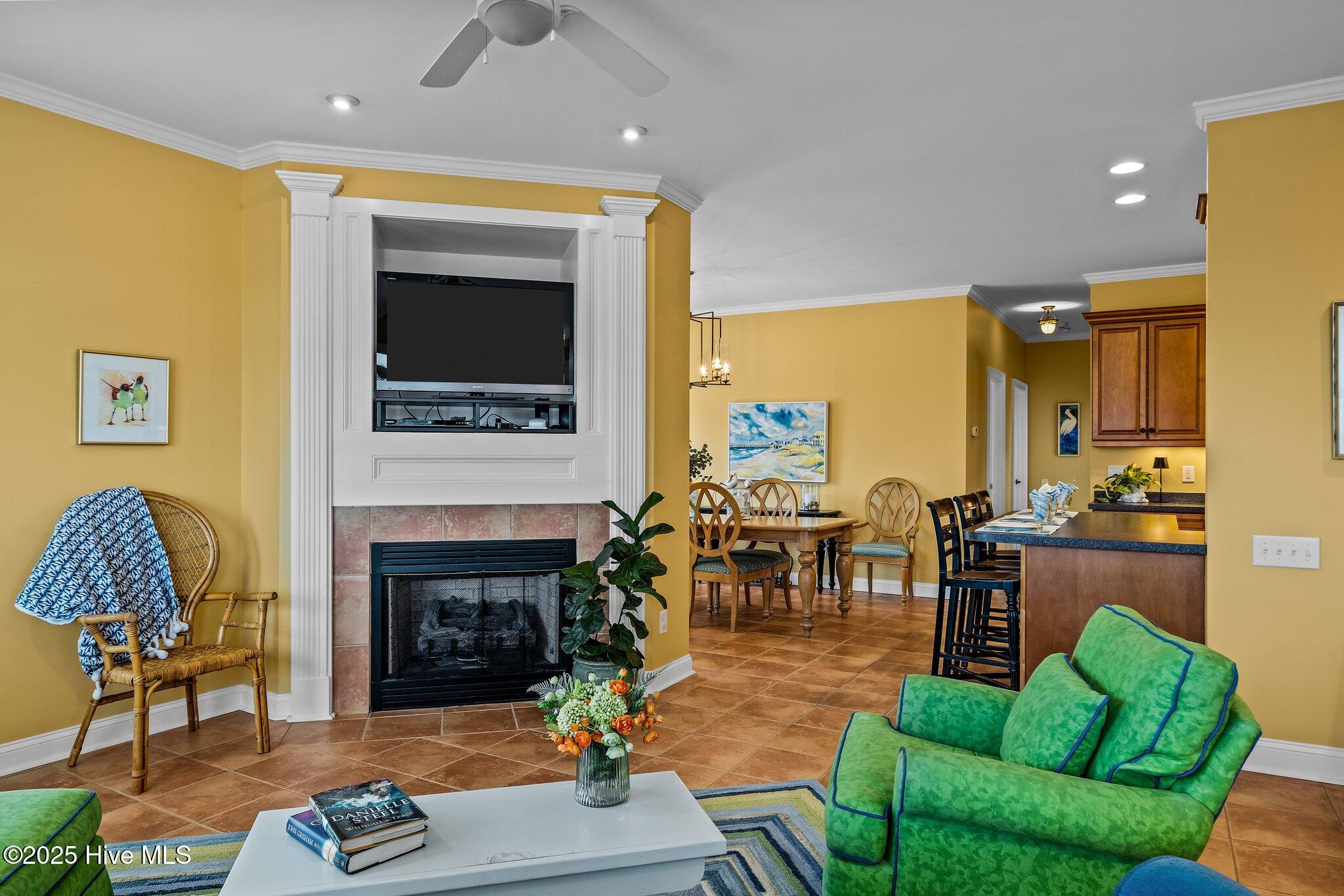 2208 Evans Street Property Photo 7
