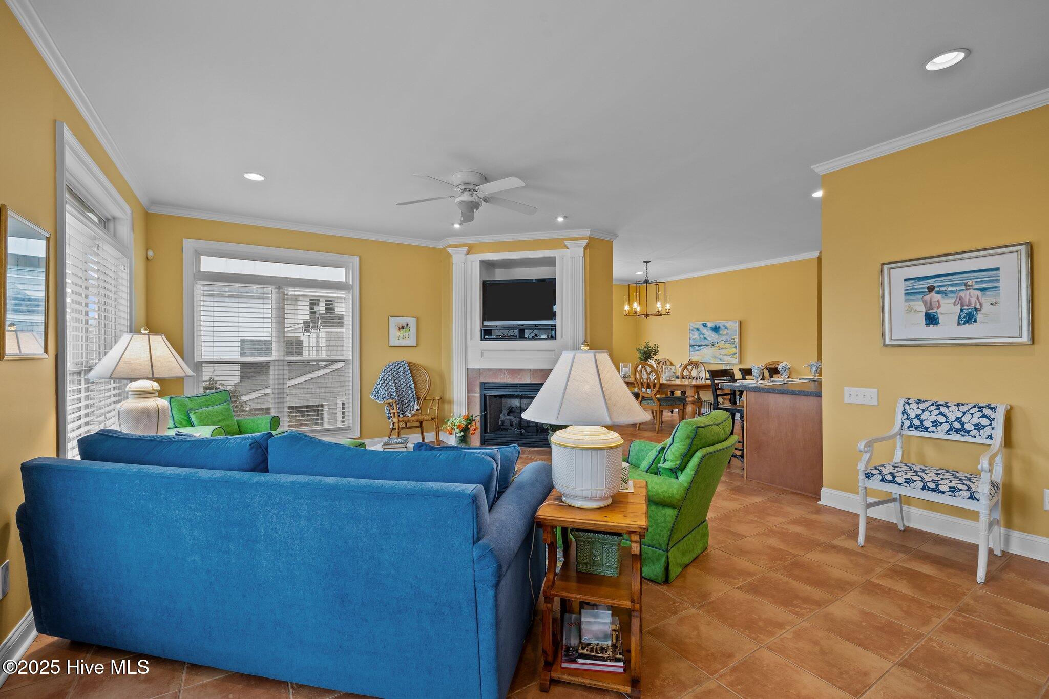 2208 Evans Street Property Photo 8