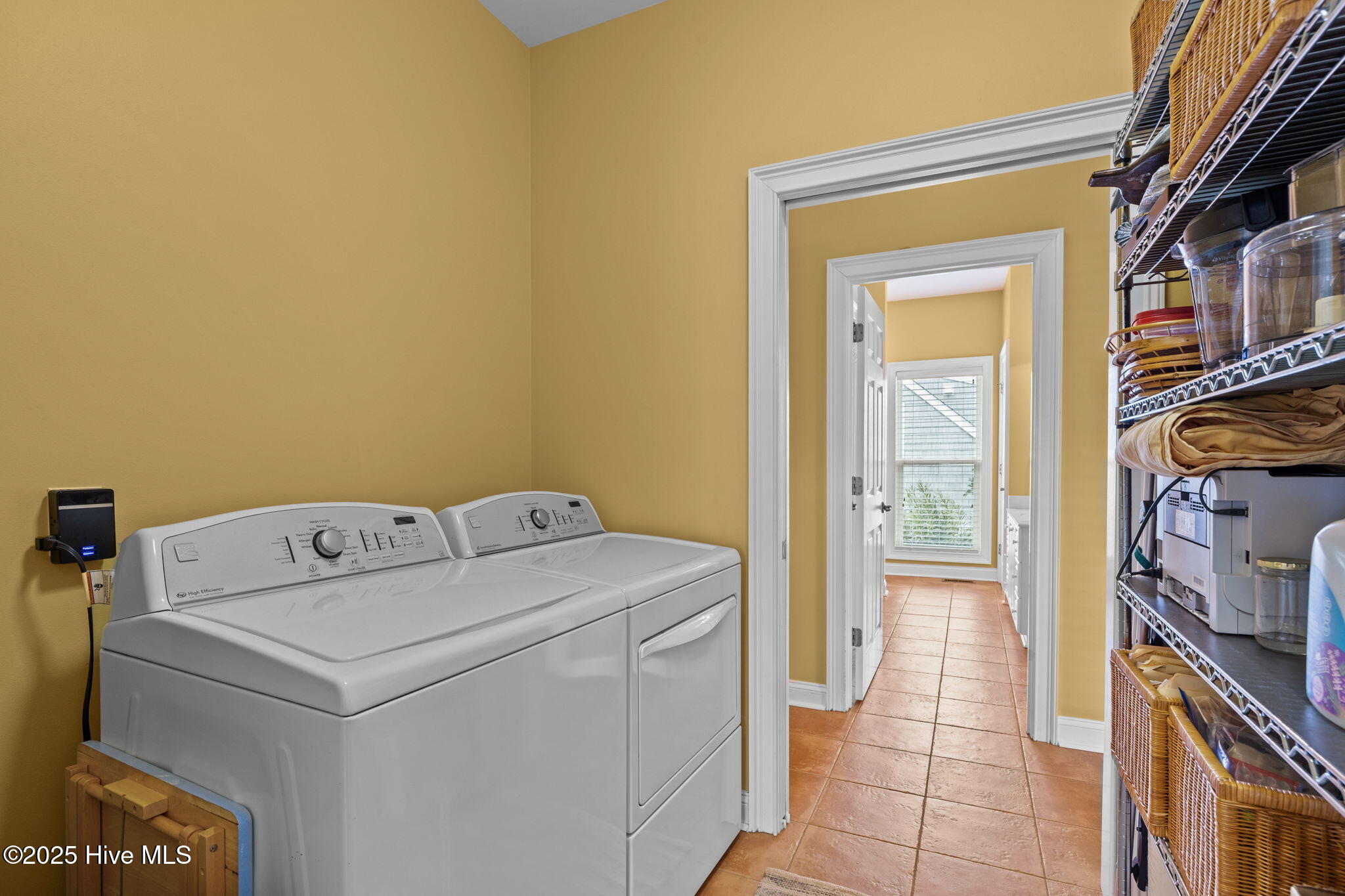 2208 Evans Street Property Photo 24