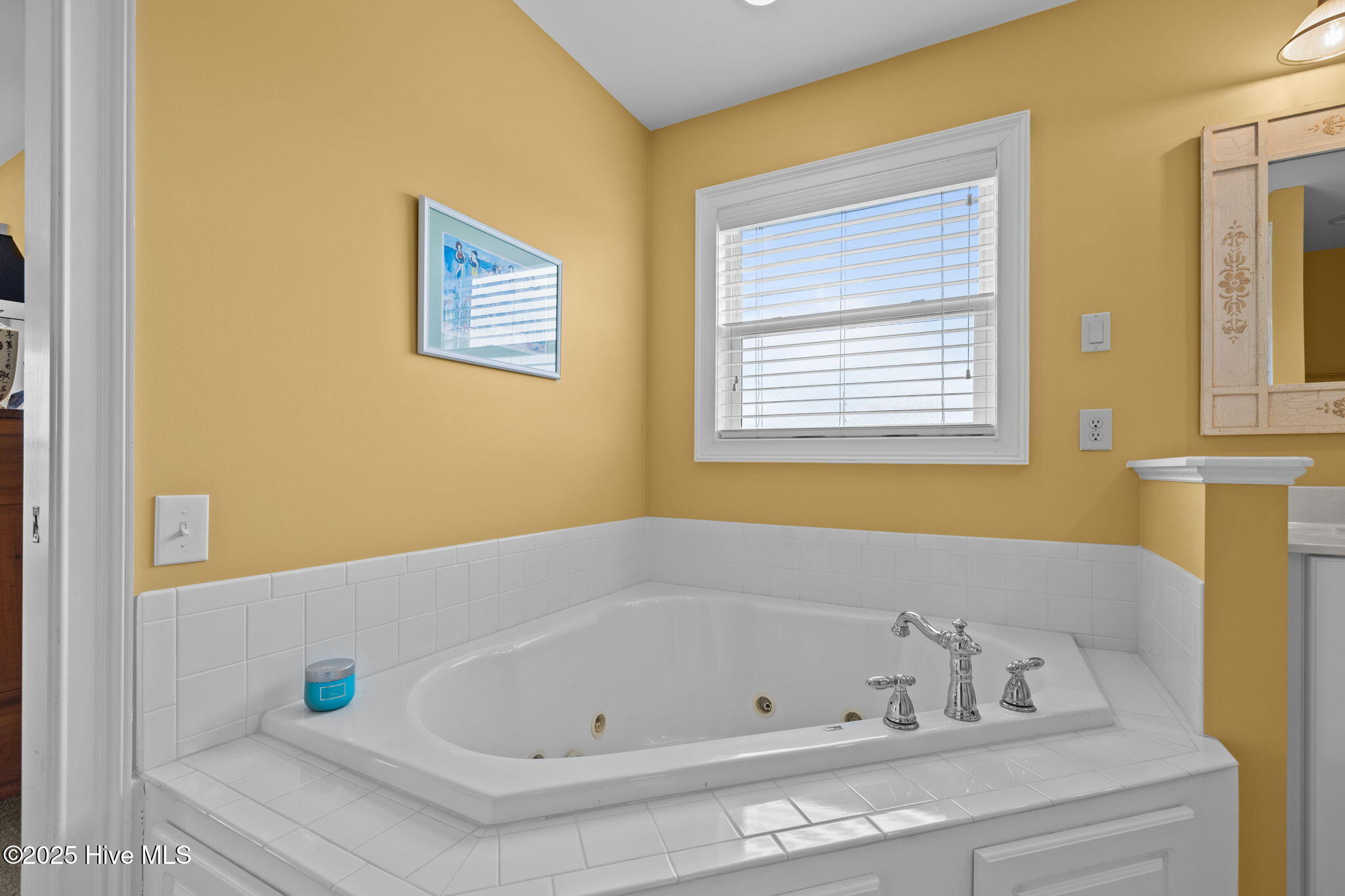 2208 Evans Street Property Photo 37