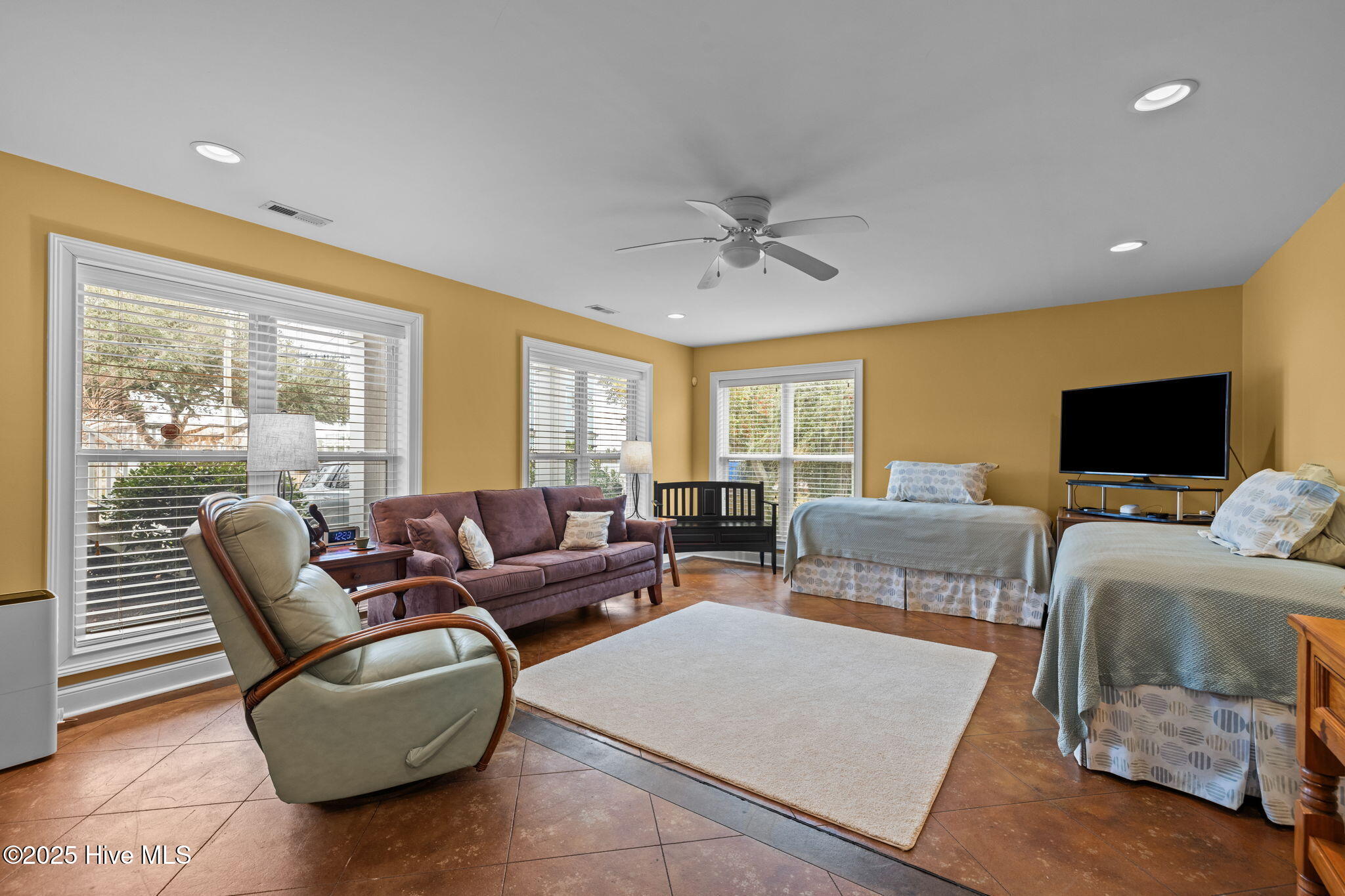 2208 Evans Street Property Photo 42