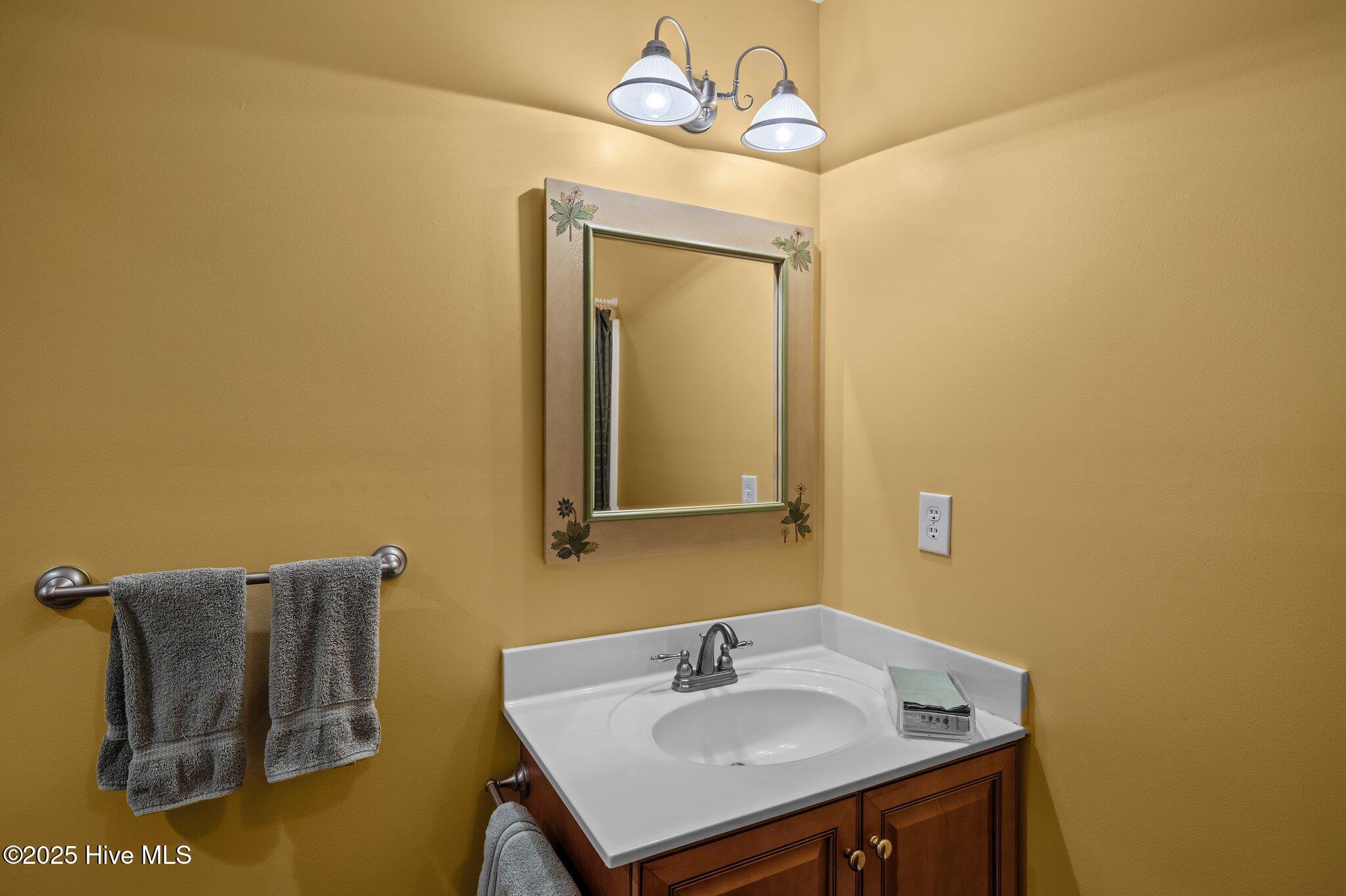 2208 Evans Street Property Photo 44