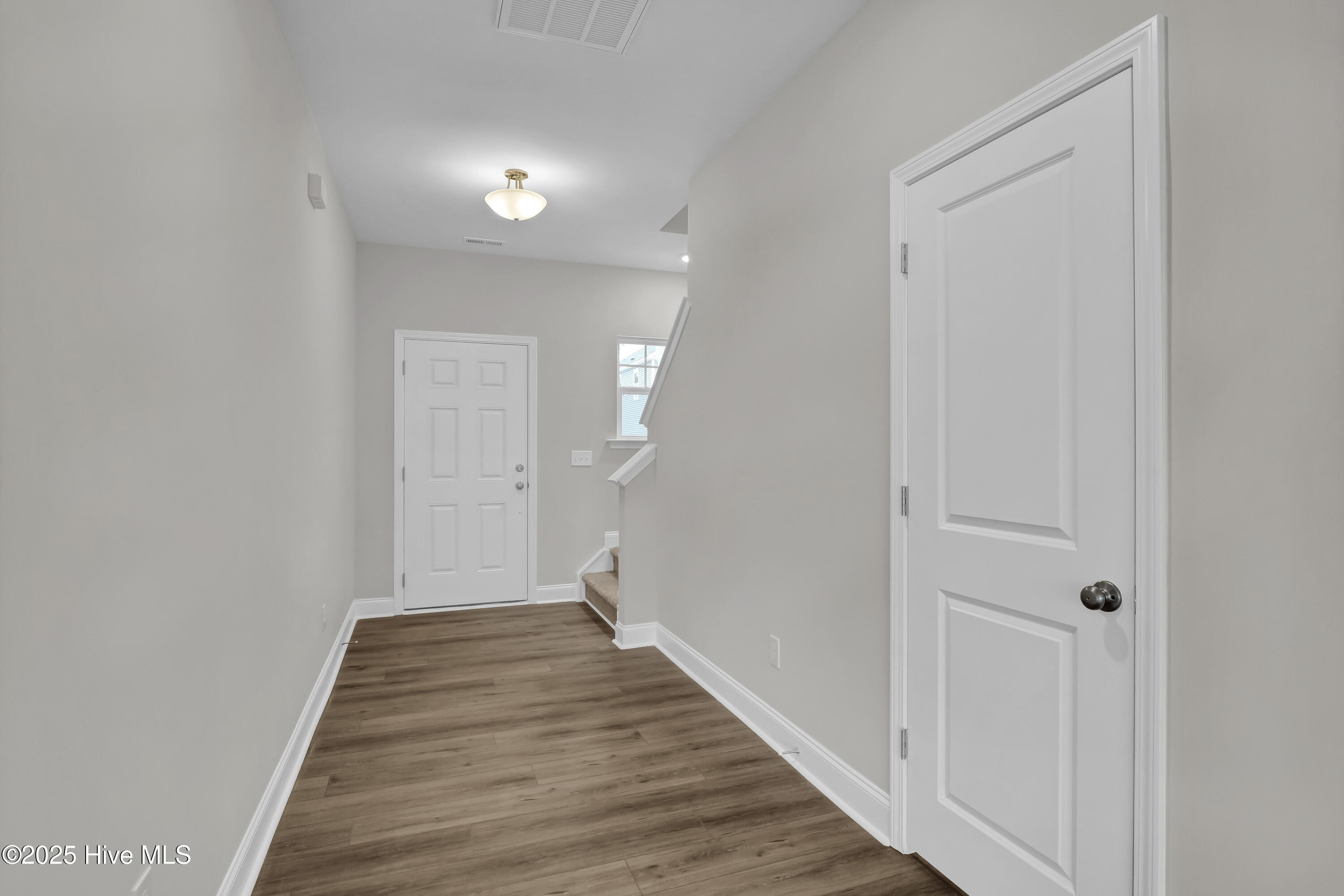 809 Red Sky Drive Property Photo 5