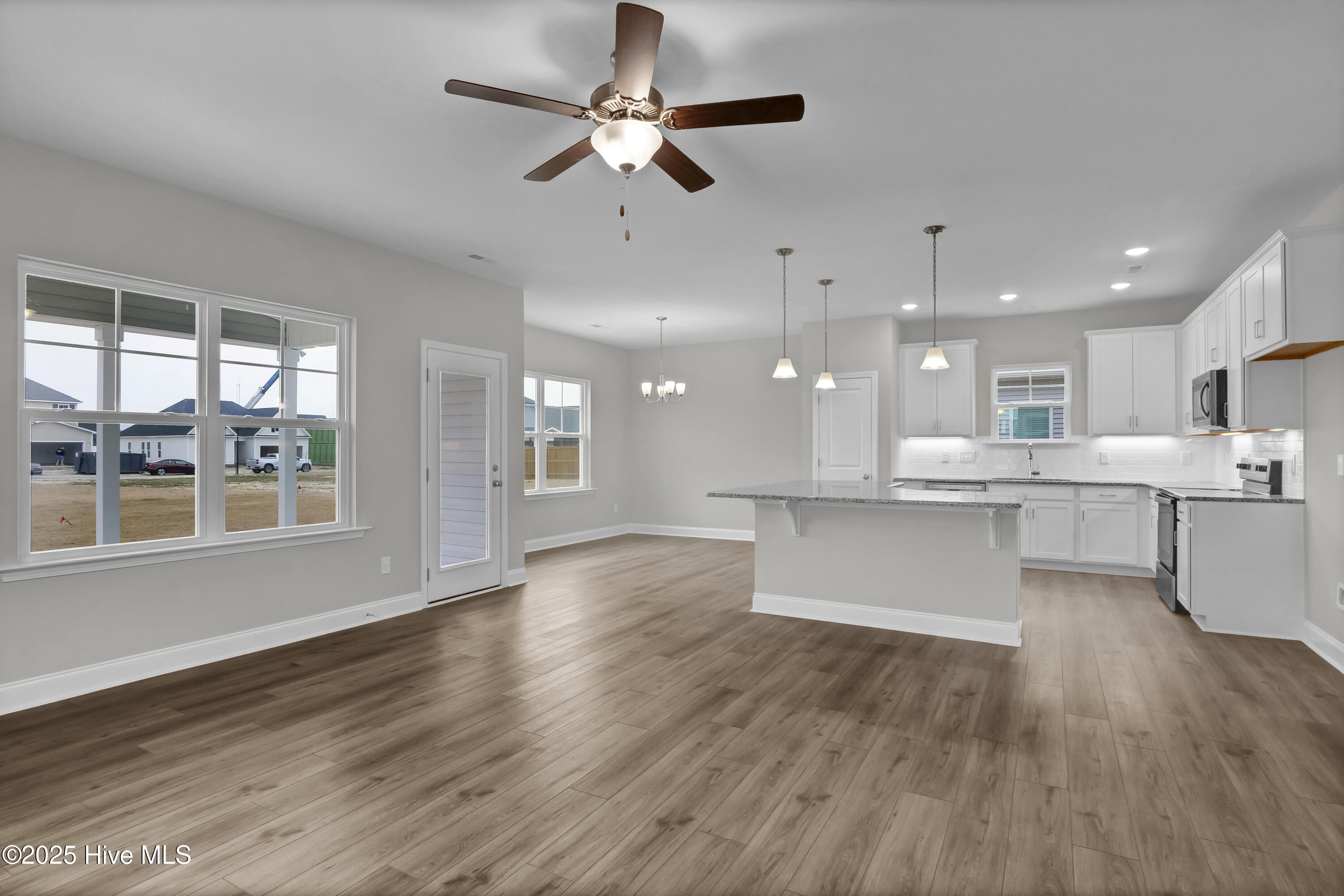 809 Red Sky Drive Property Photo 8