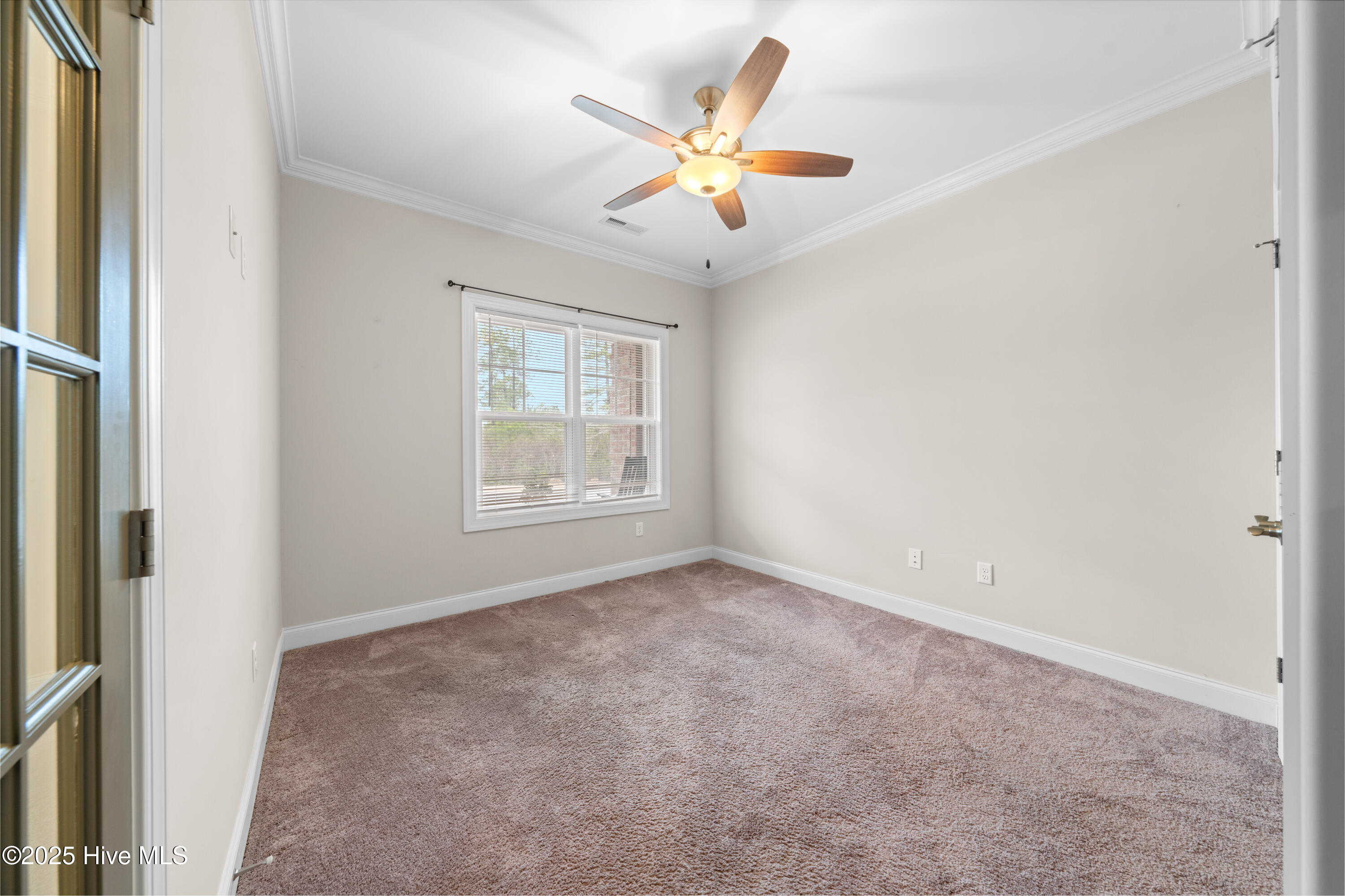 8492 Oak Abbey Trail Property Photo 9