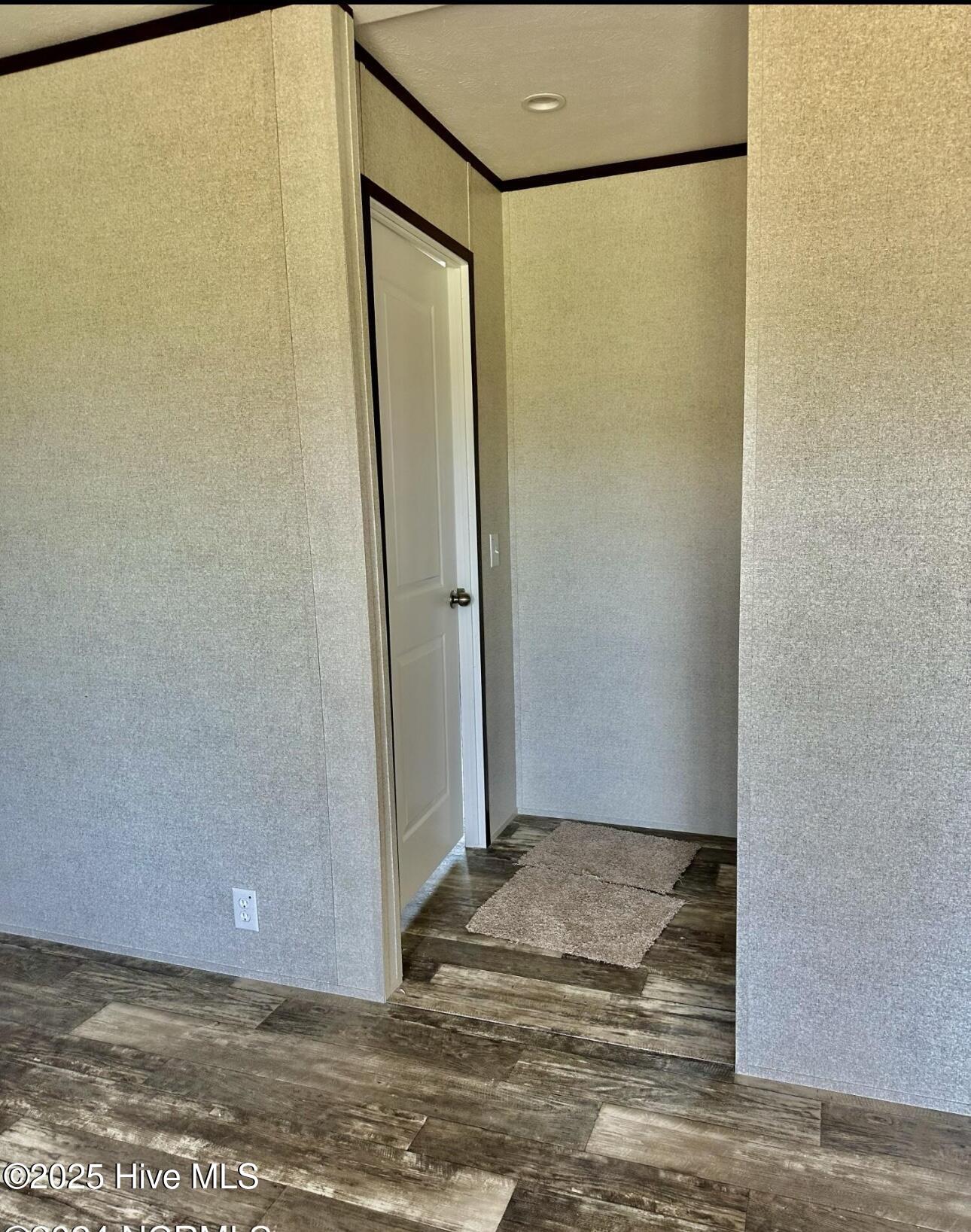 1881 Peacock Road Property Photo 32