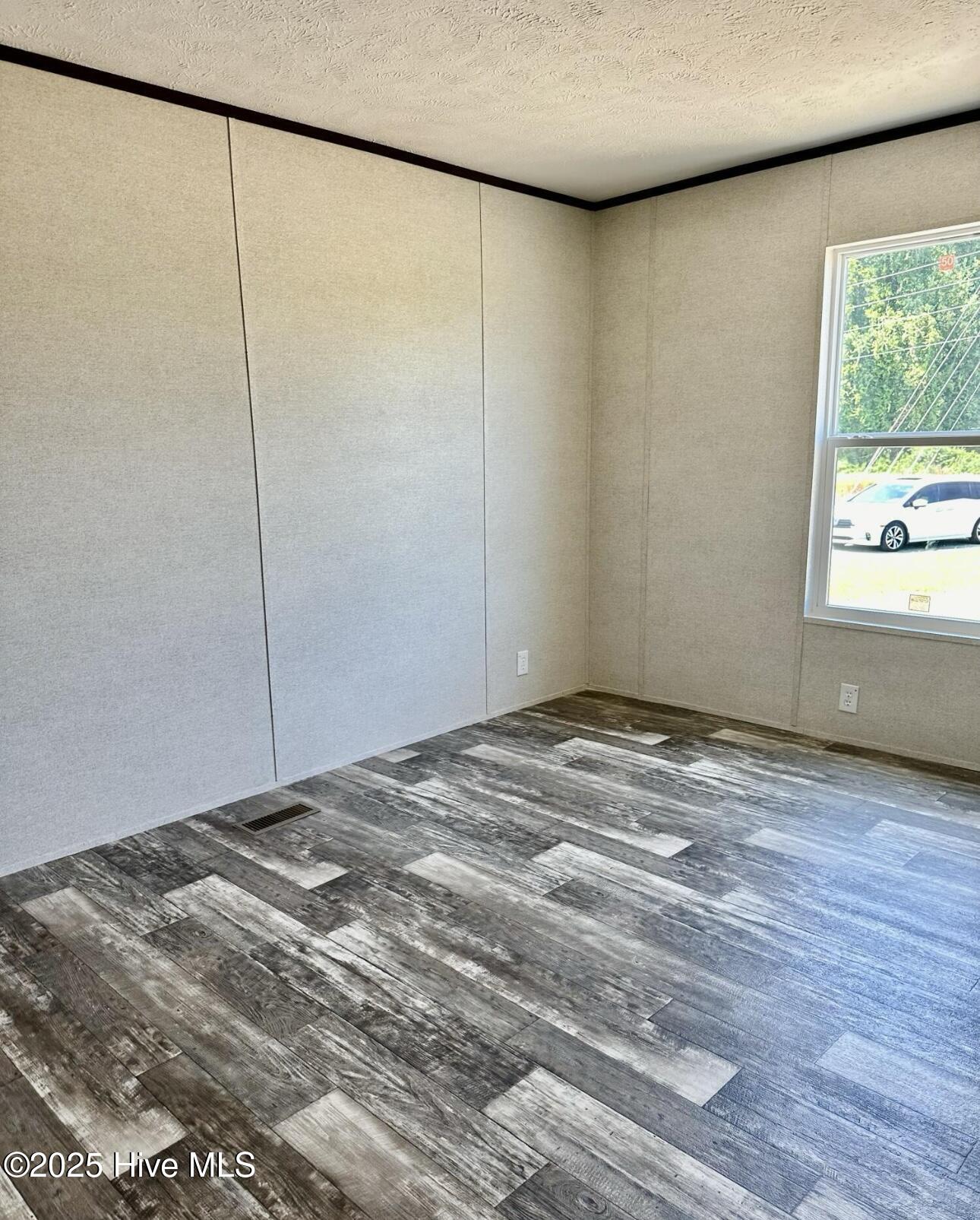 1881 Peacock Road Property Photo 34
