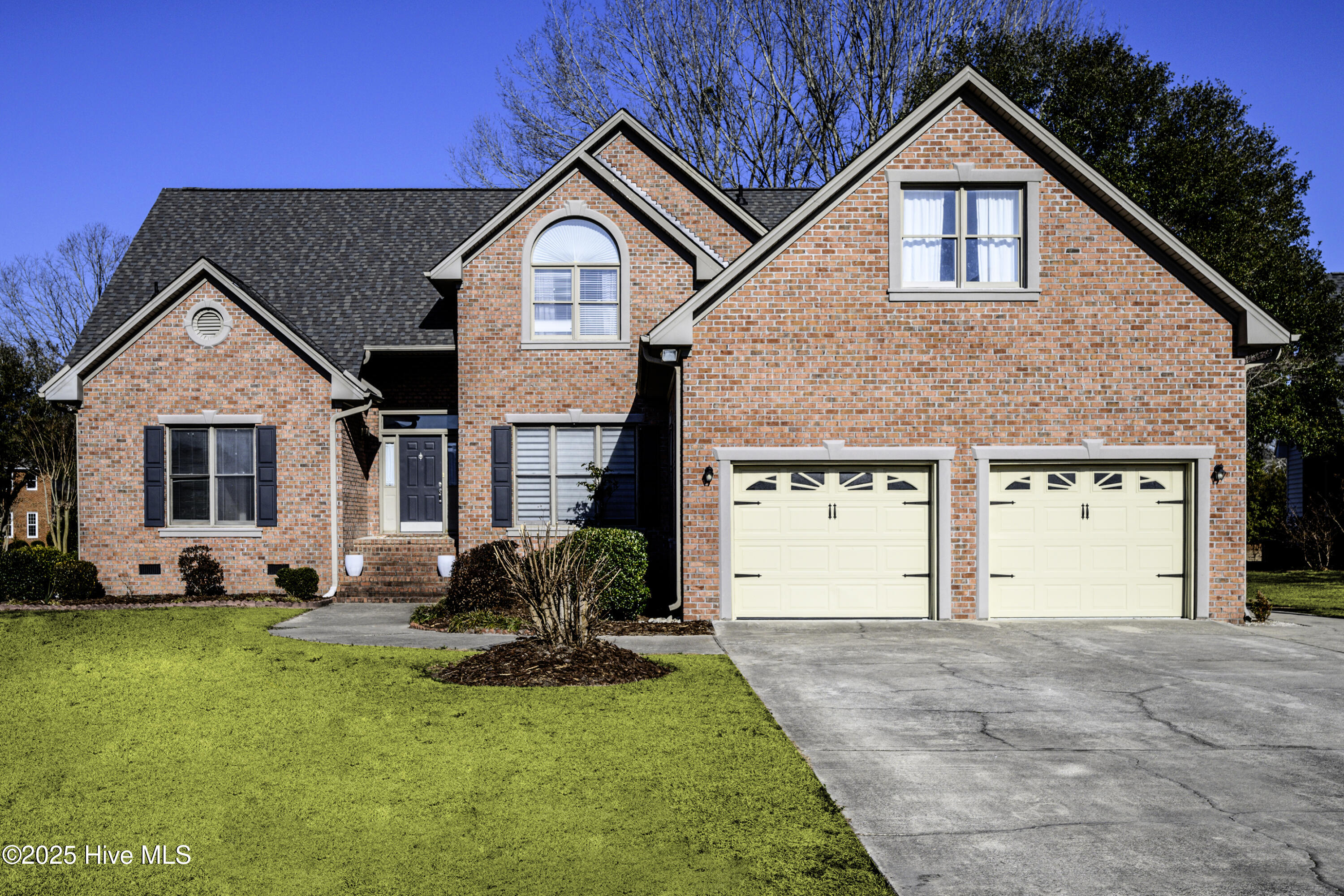 808 Llewellyn Drive Property Photo