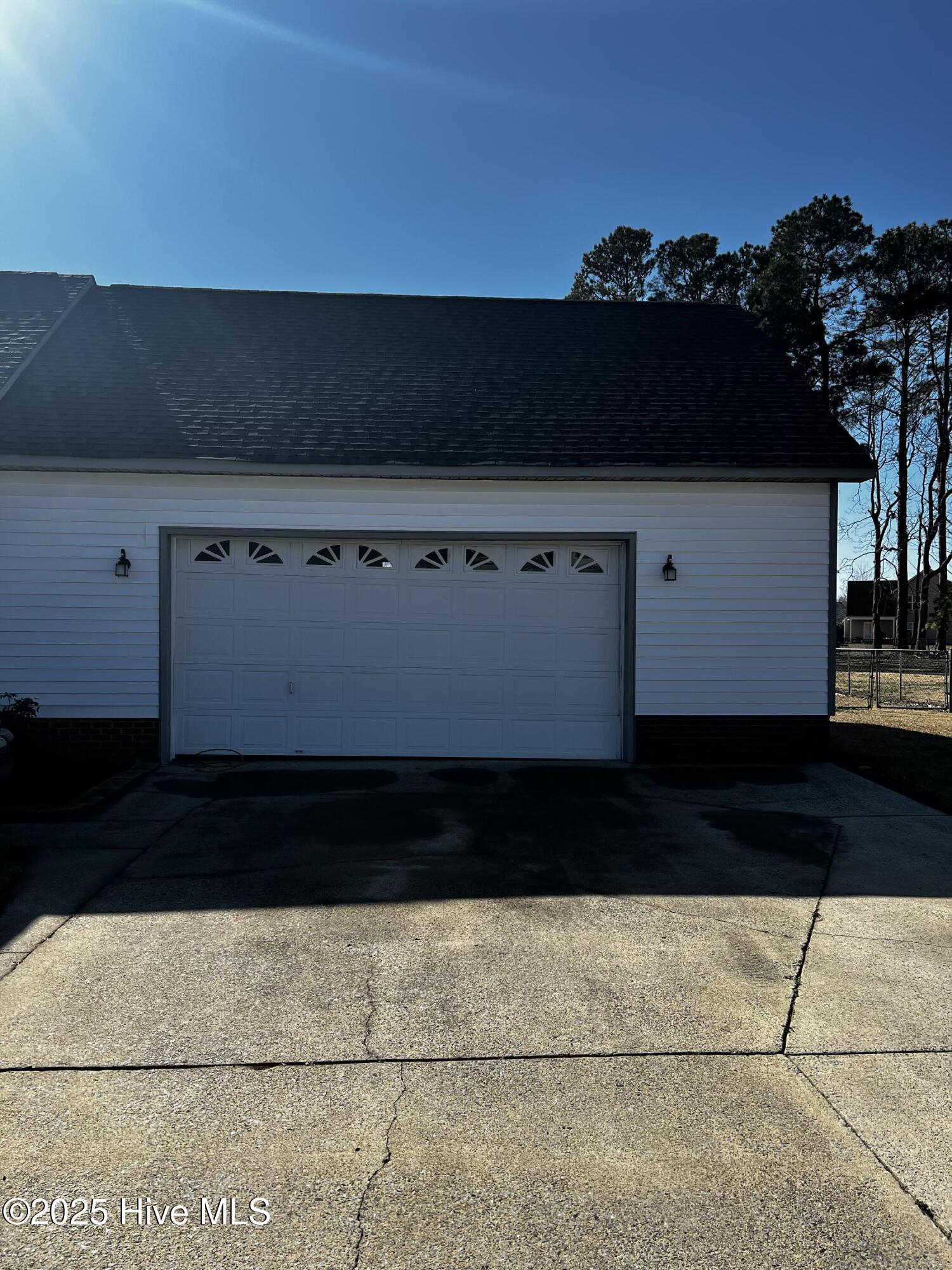 939 Teakwood Drive Property Photo 4