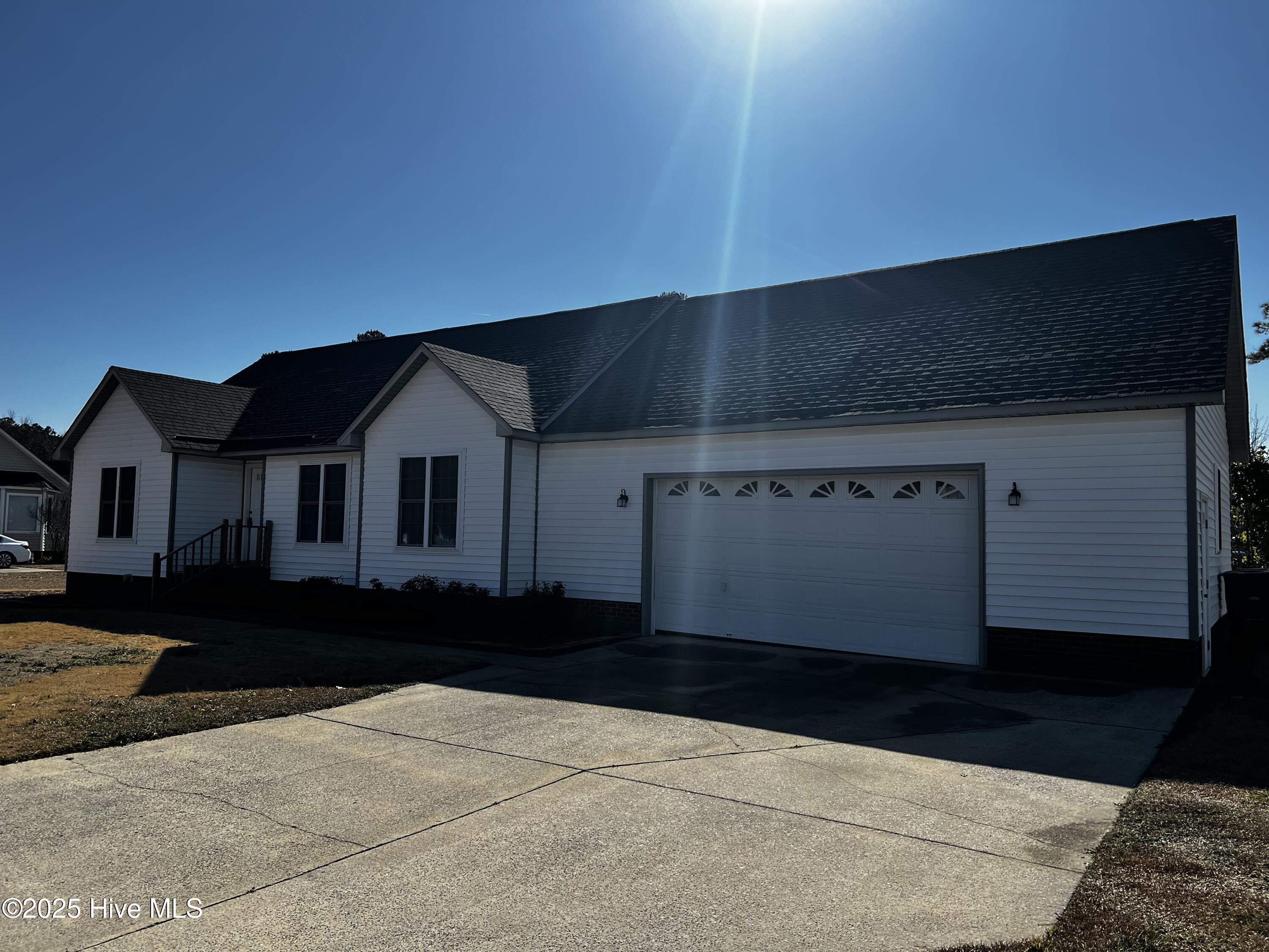 939 Teakwood Drive Property Photo 8
