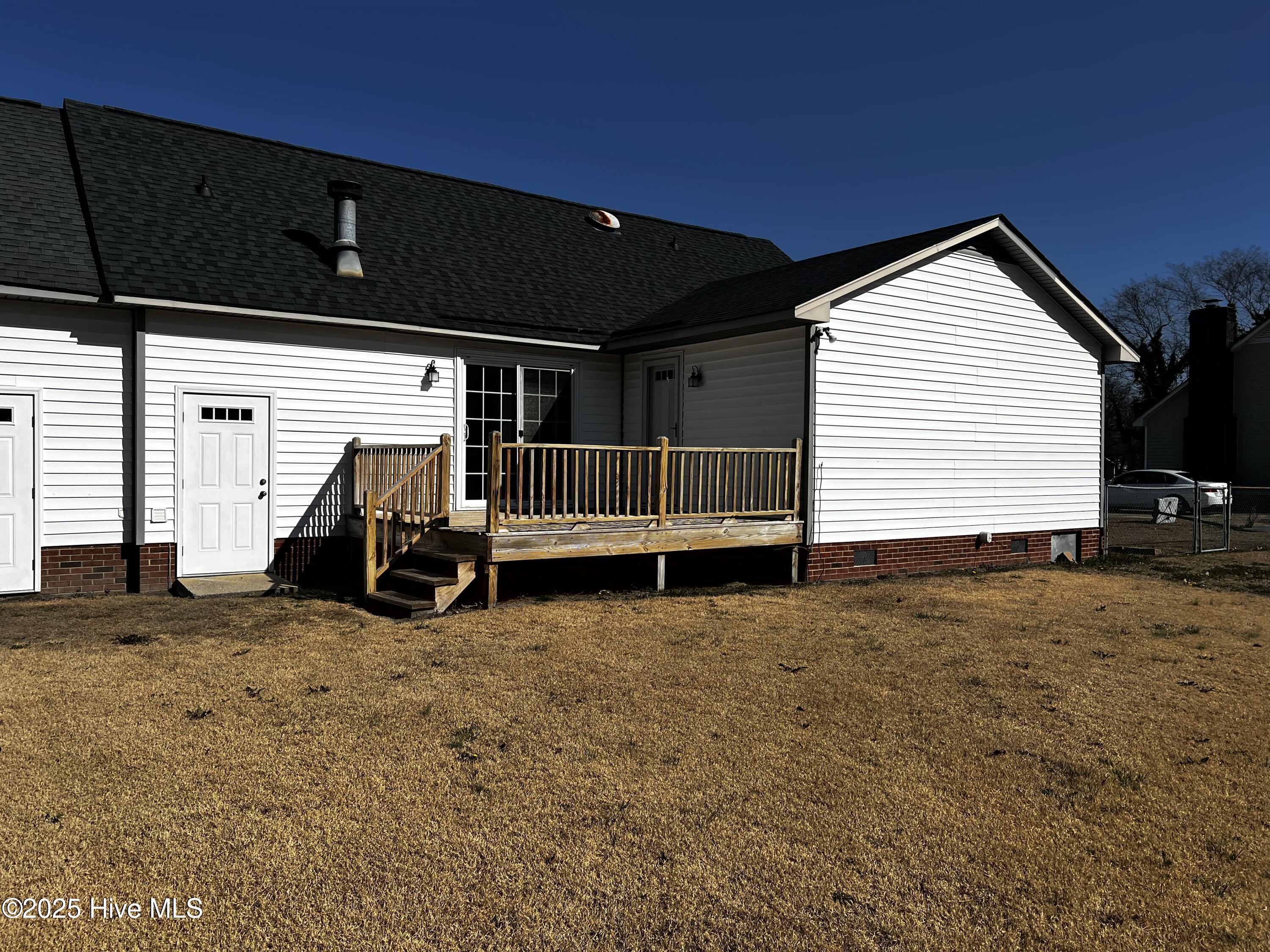 939 Teakwood Drive Property Photo 14