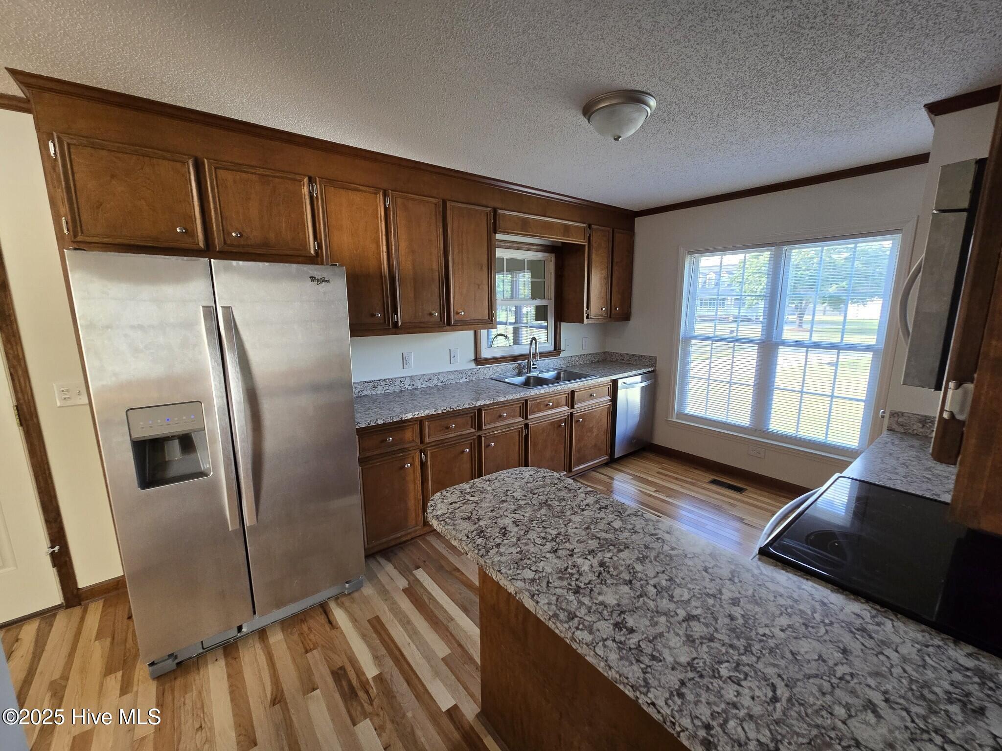 939 Teakwood Drive Property Photo 15