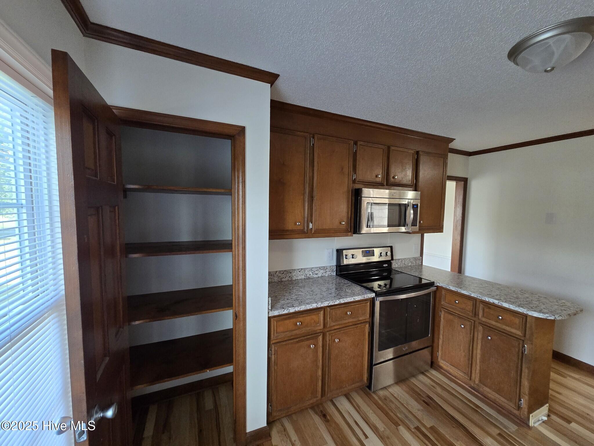 939 Teakwood Drive Property Photo 16