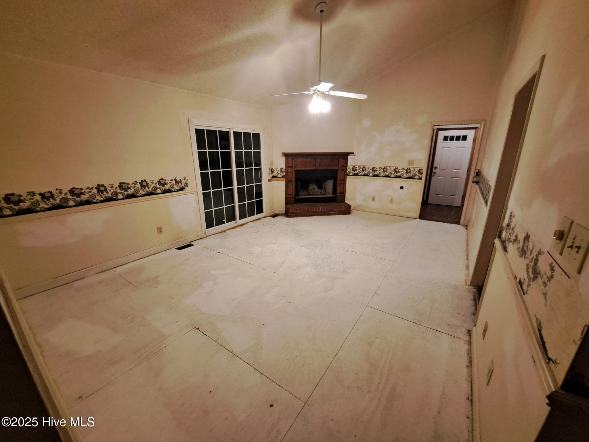 939 Teakwood Drive Property Photo 30