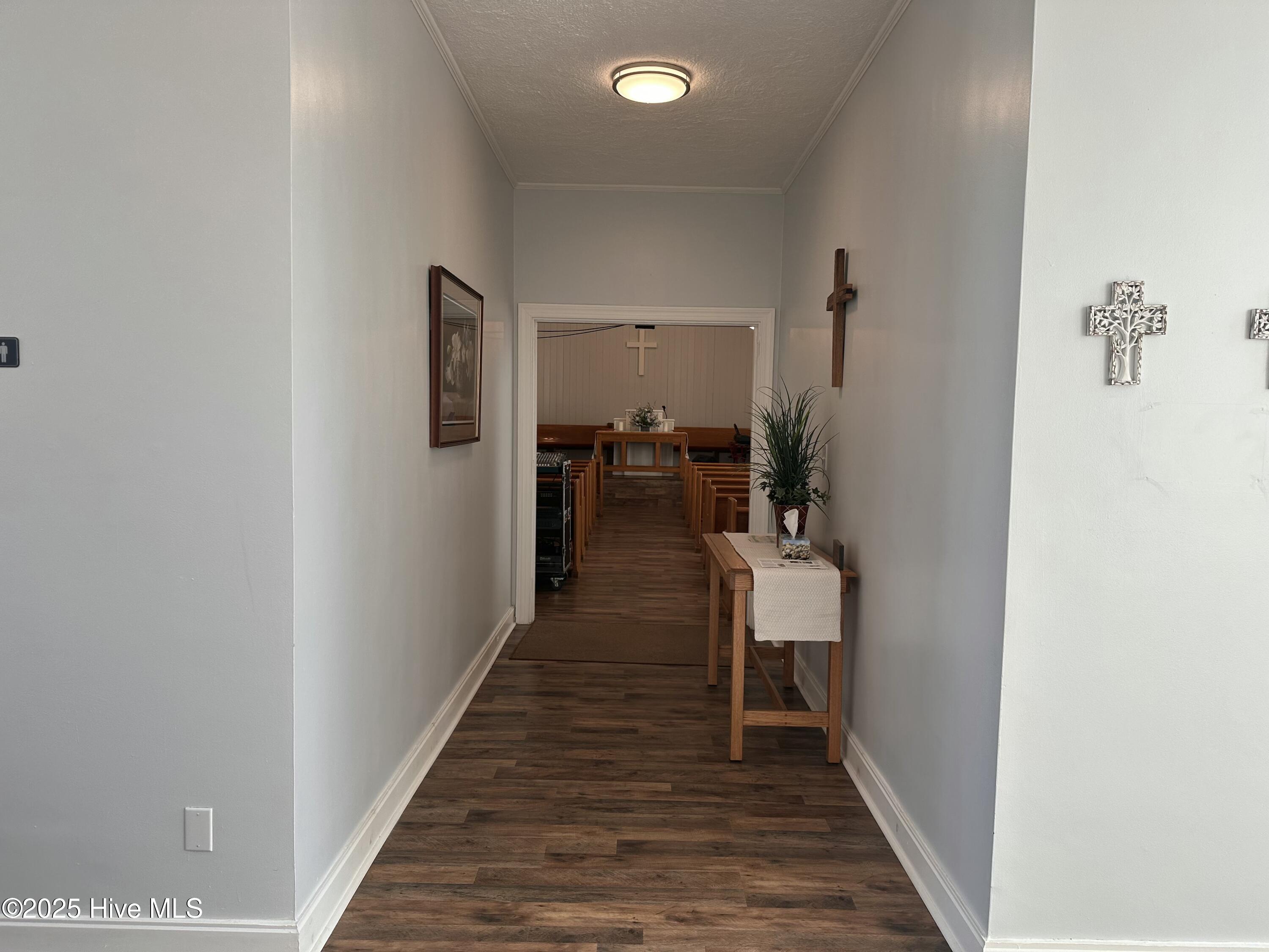 1106 N Water Street Property Photo 4