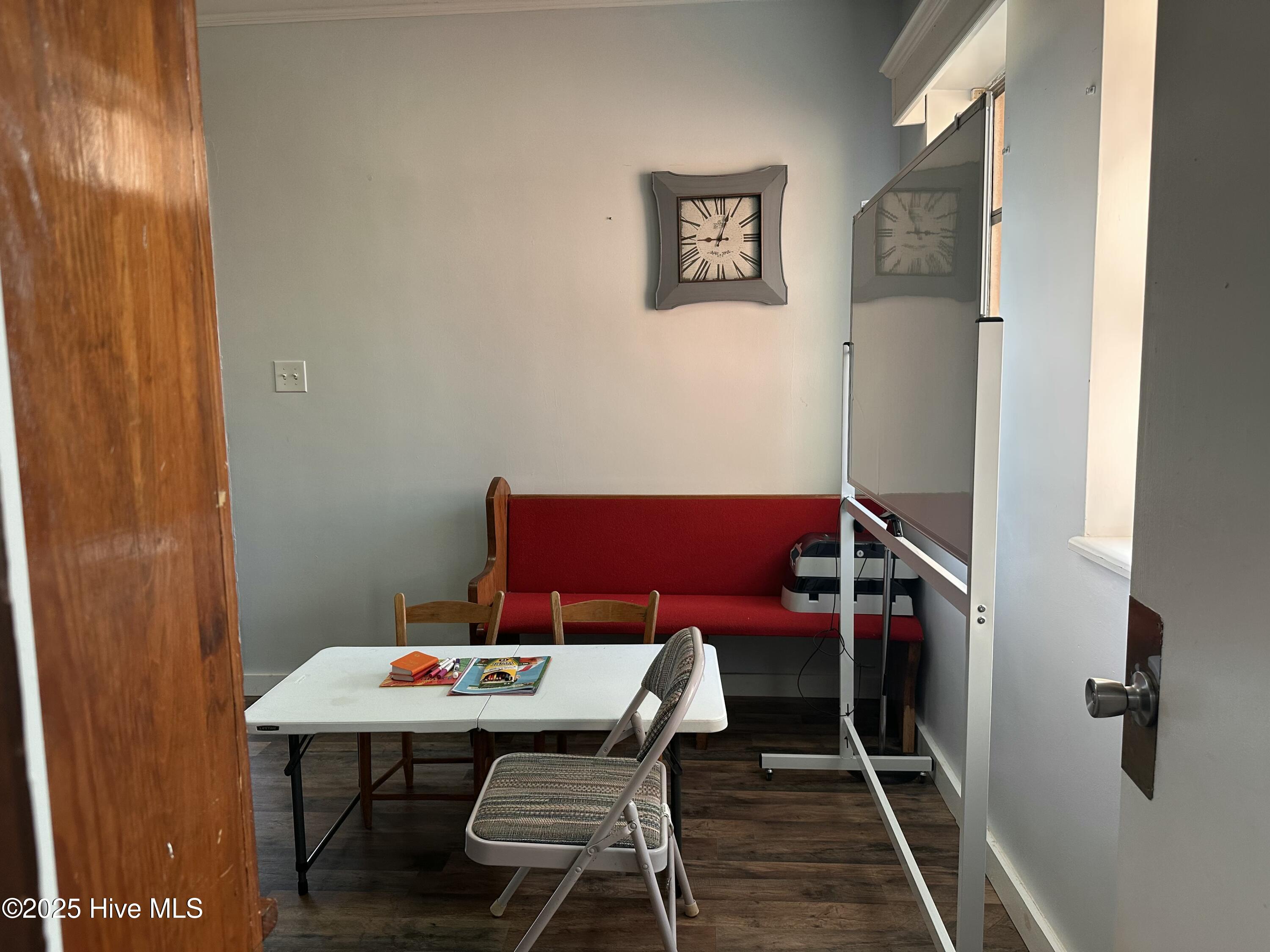 1106 N Water Street Property Photo 6