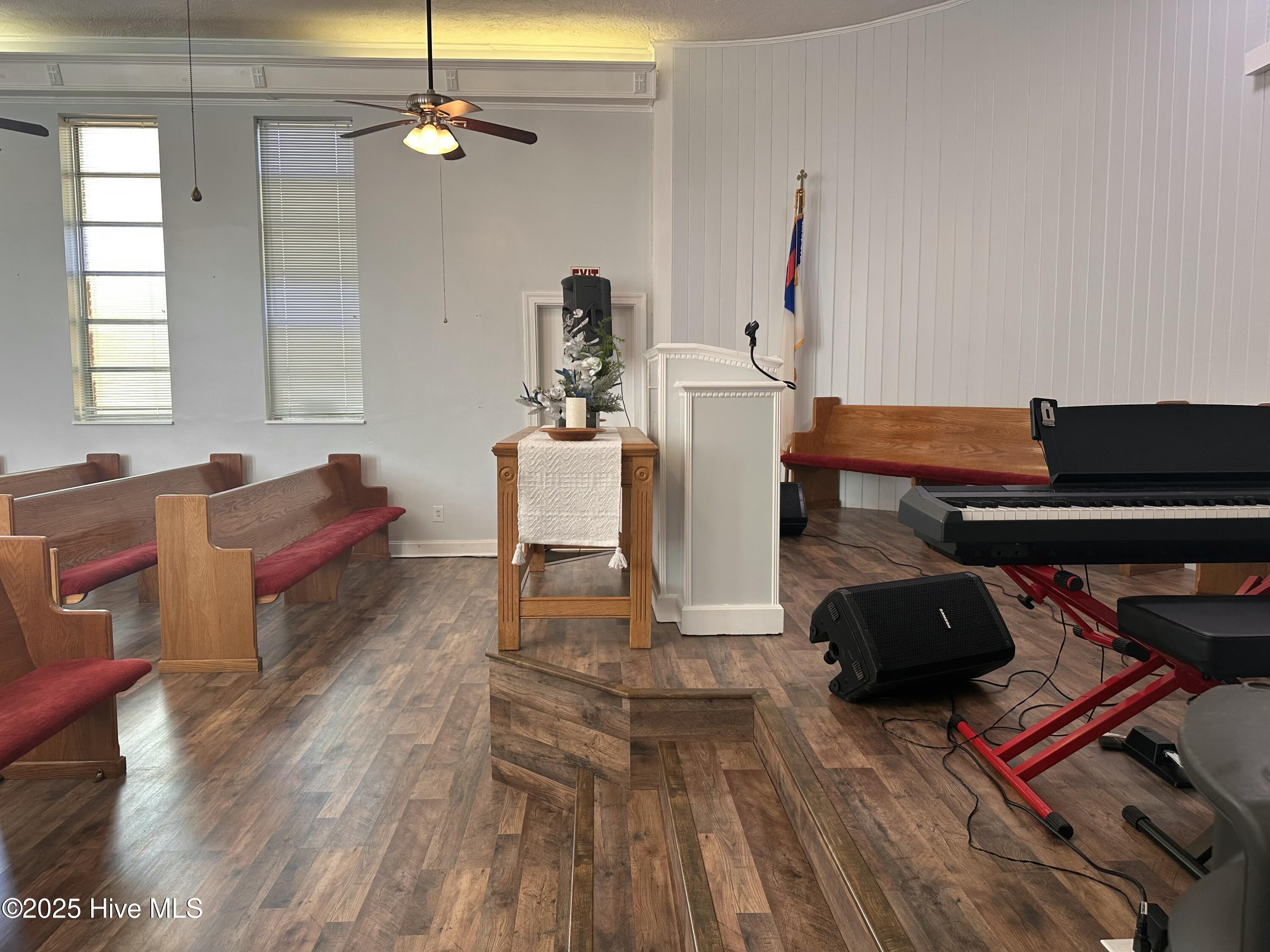 1106 N Water Street Property Photo 7