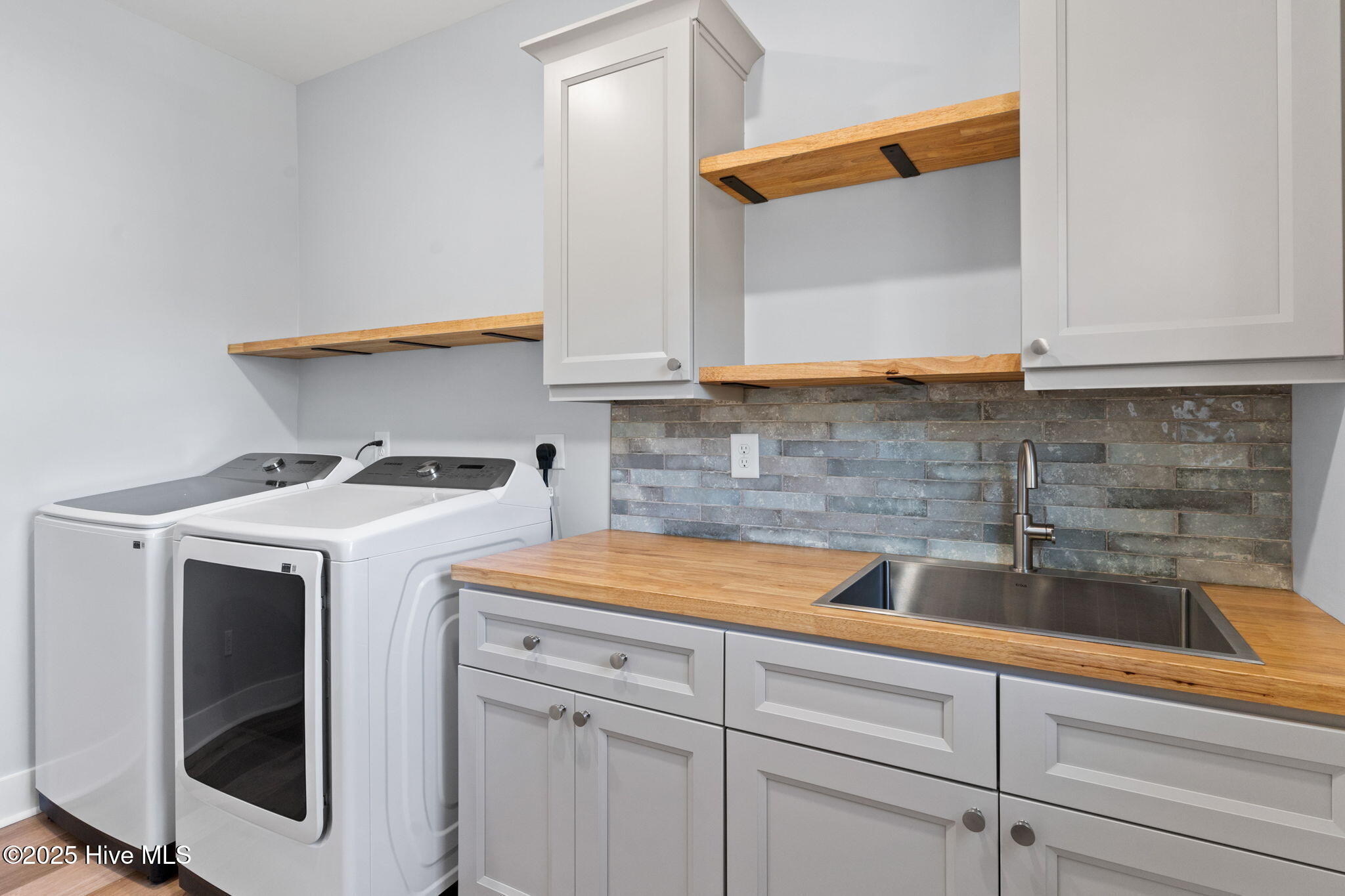 118 Se 9th Street Property Photo 18