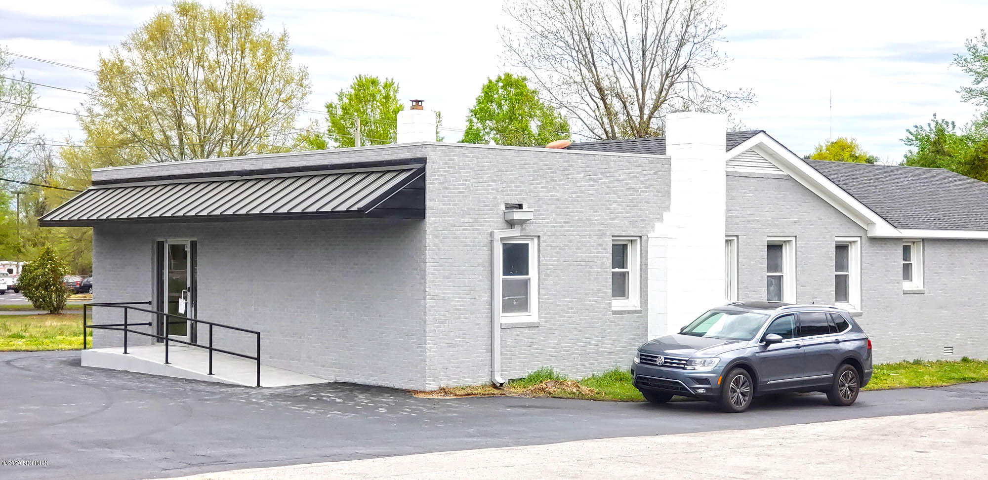 2800 Neuse Boulevard Property Photo