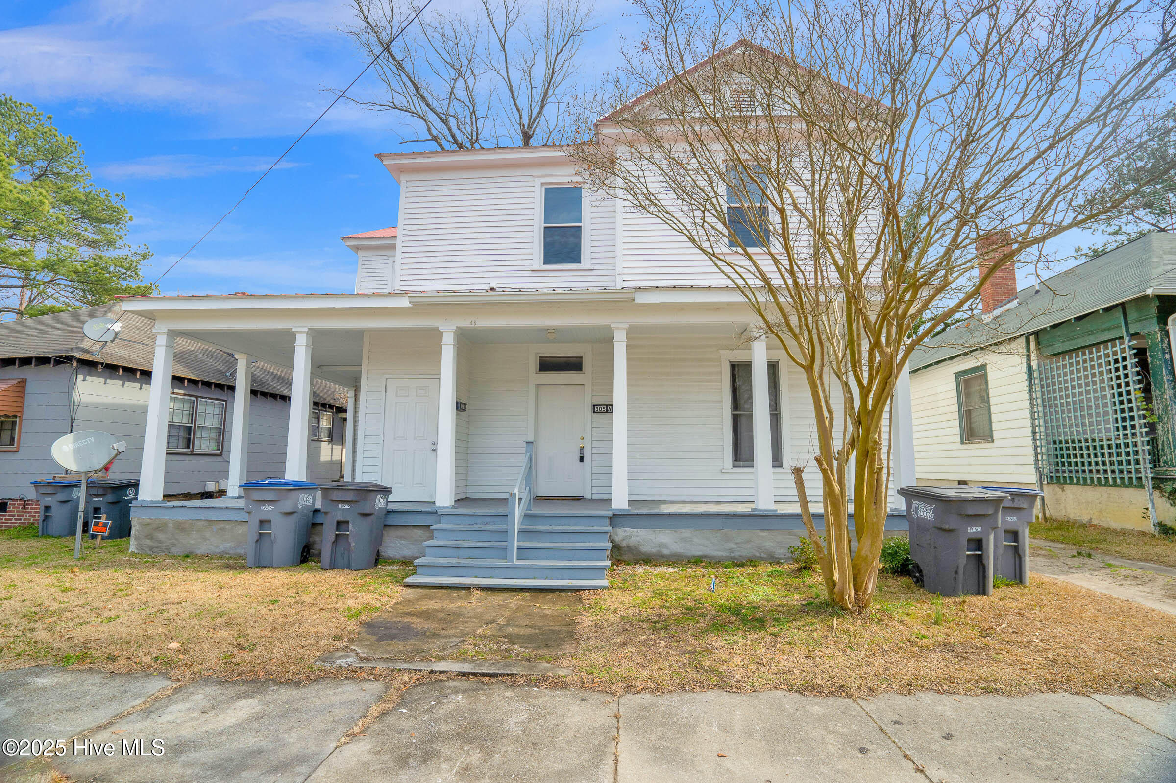 305 S Howell Street Property Photo