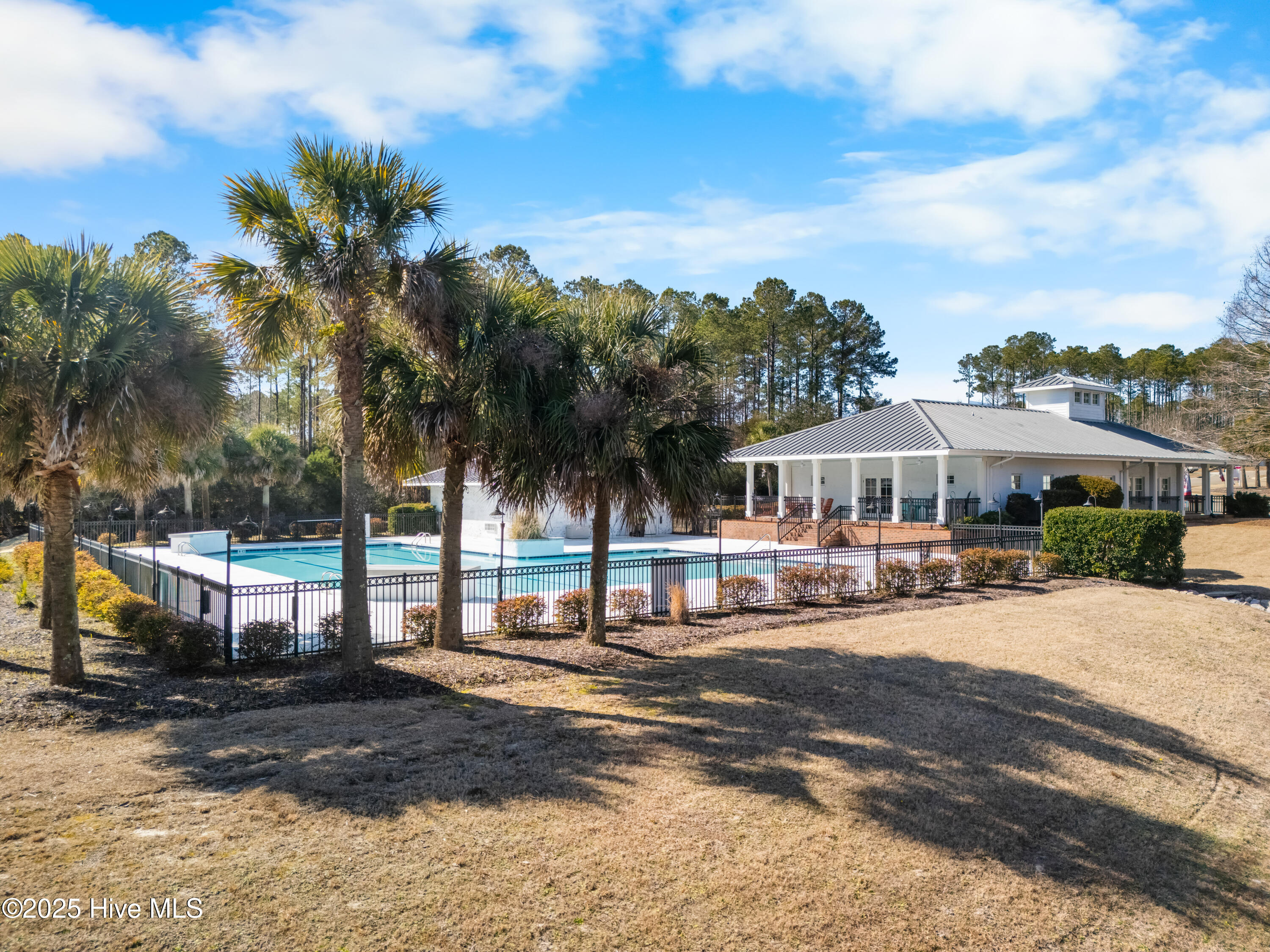 702 Lakeland Drive Property Photo 14