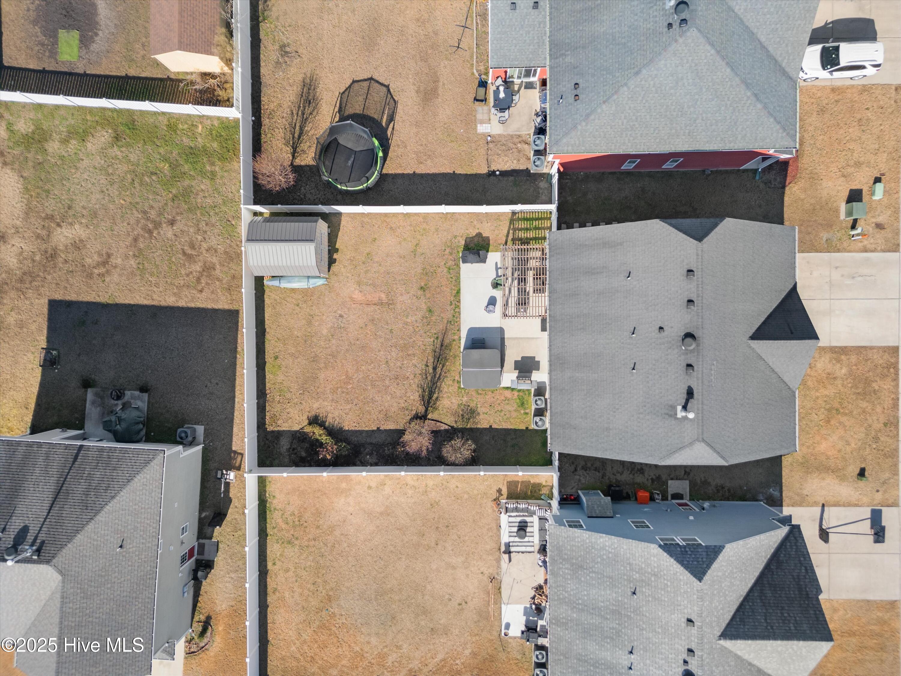 1403 London Street Property Photo 3