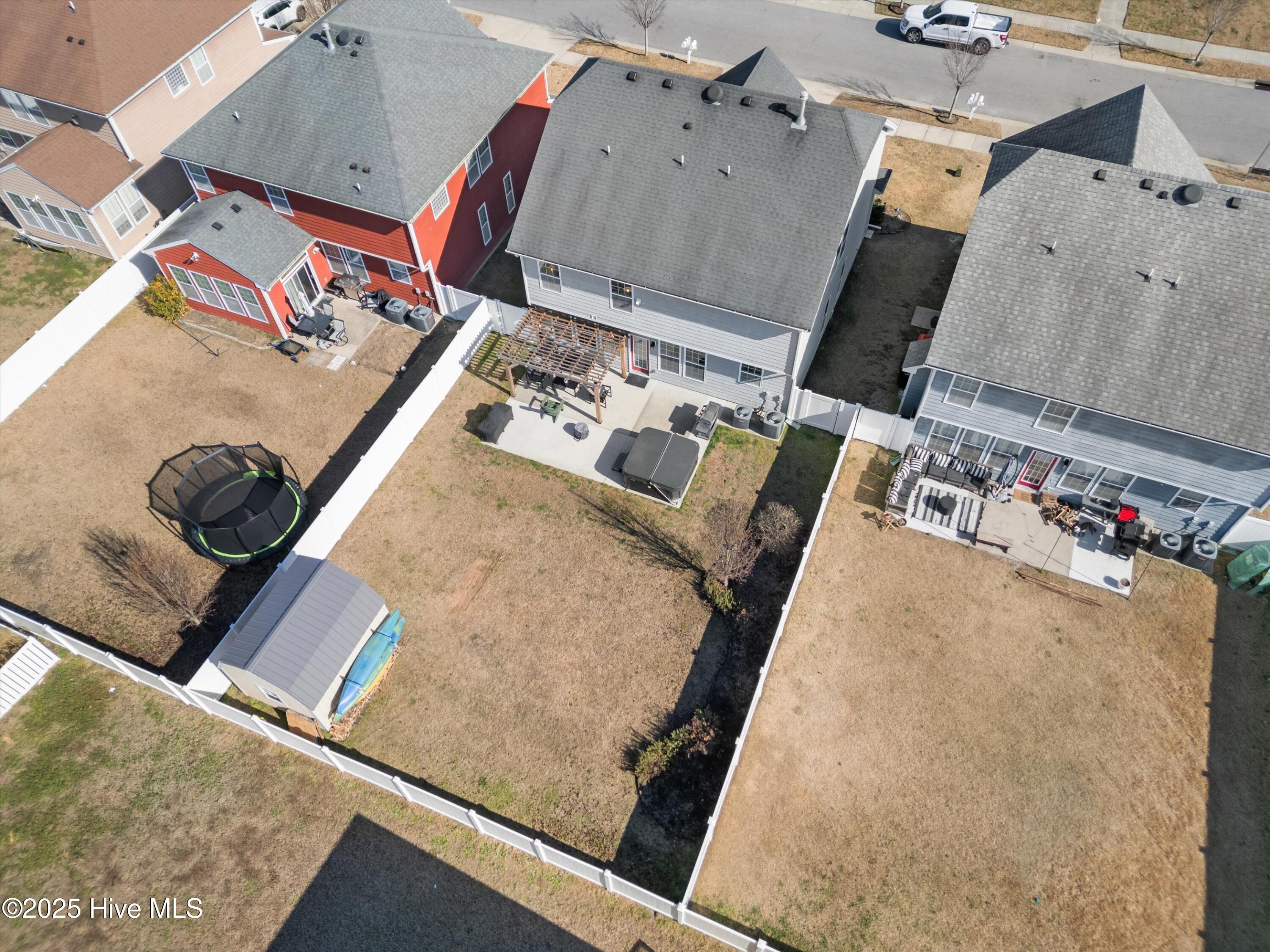 1403 London Street Property Photo 4