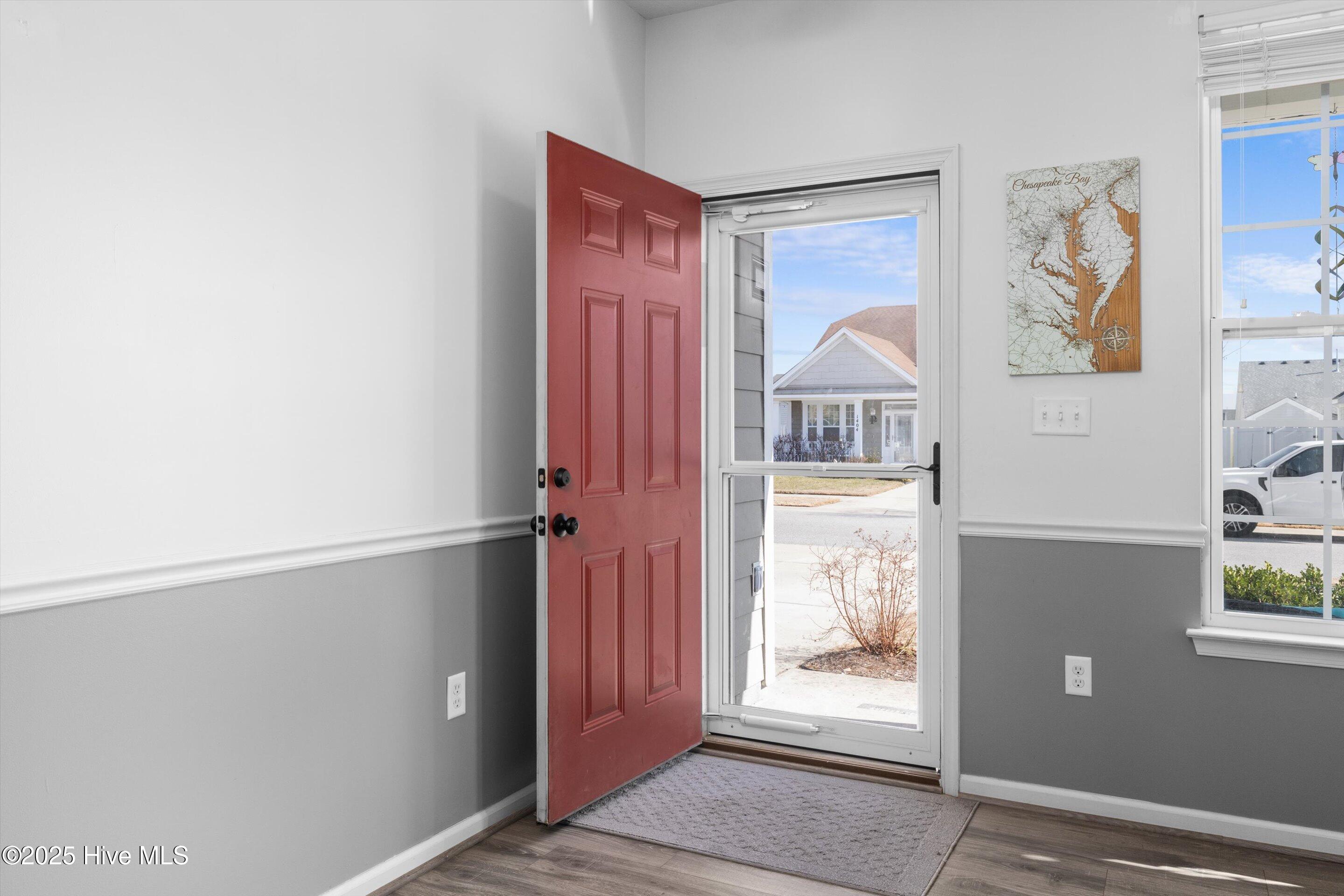 1403 London Street Property Photo 6