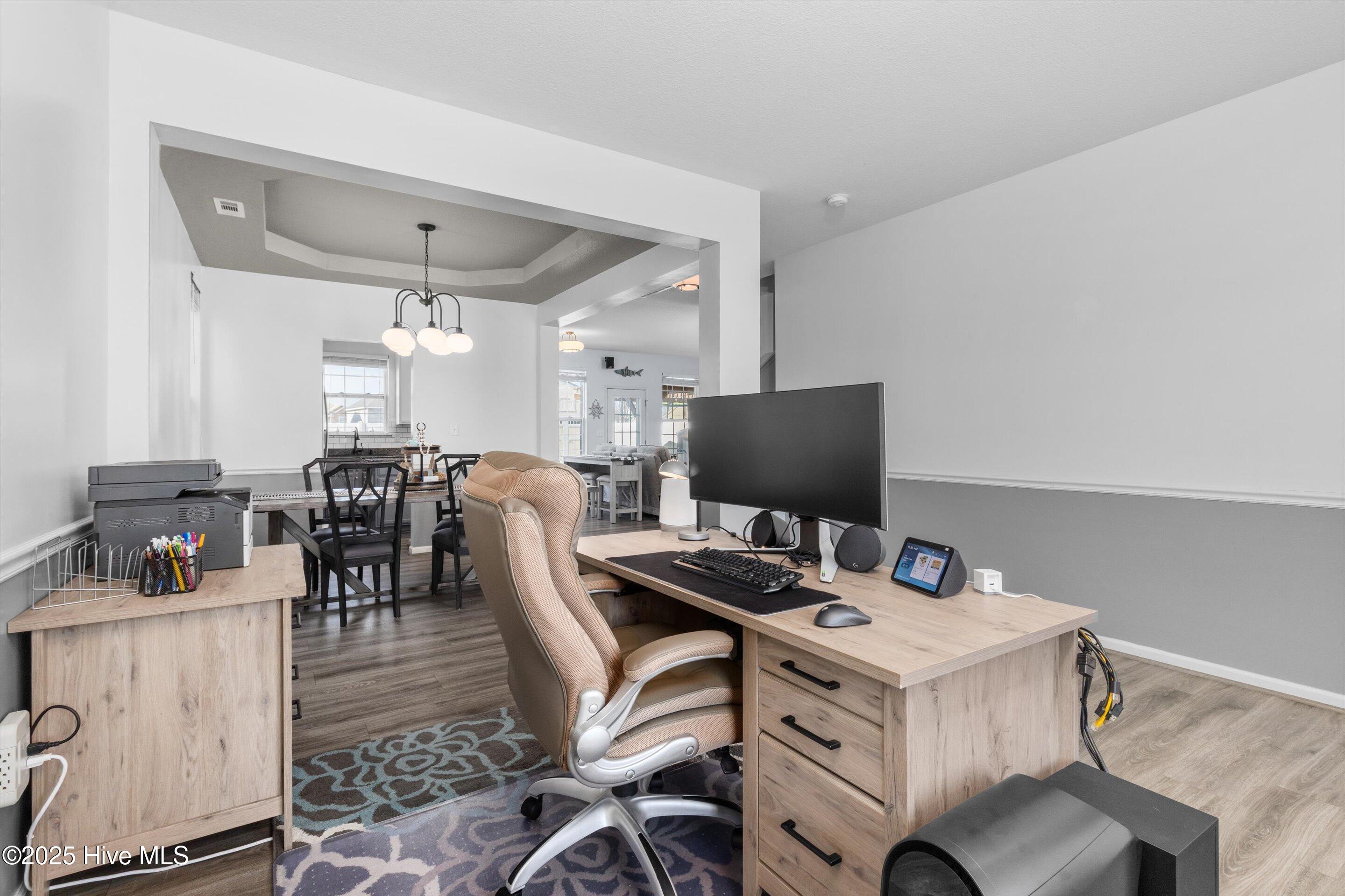 1403 London Street Property Photo 8