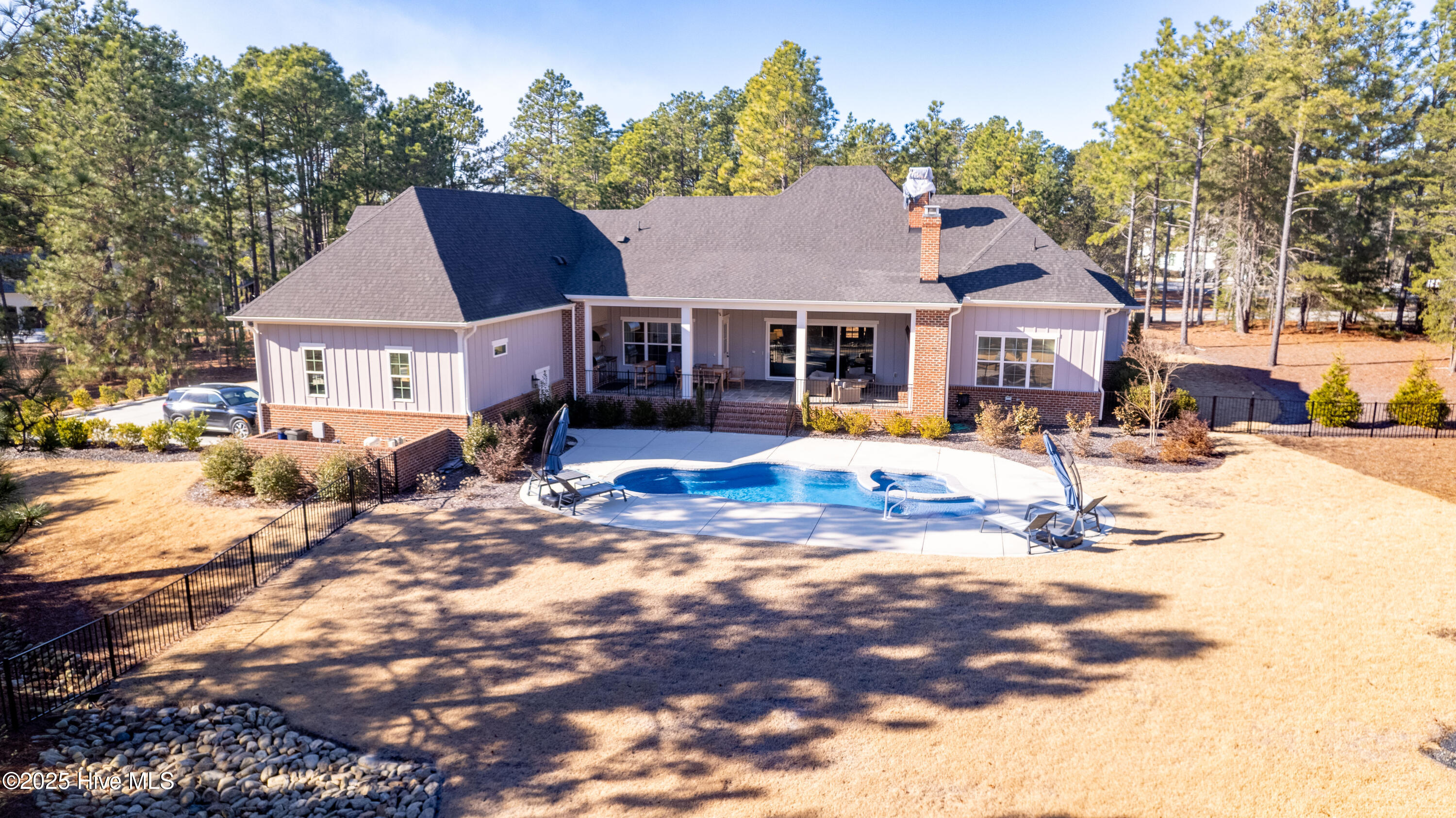 65 Quaker Ridge Road Property Photo 6